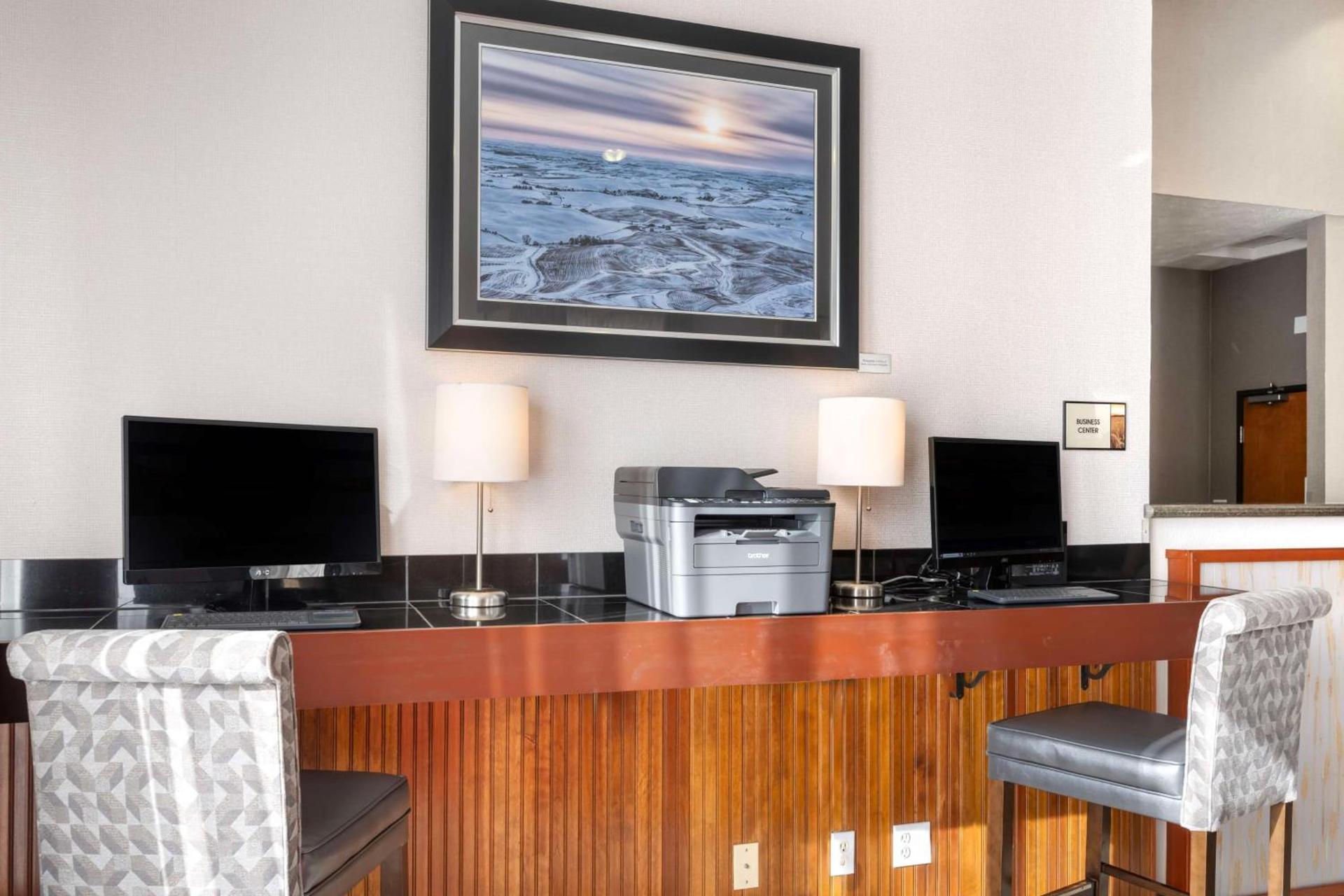 Best Western Wheatland Inn photo 28