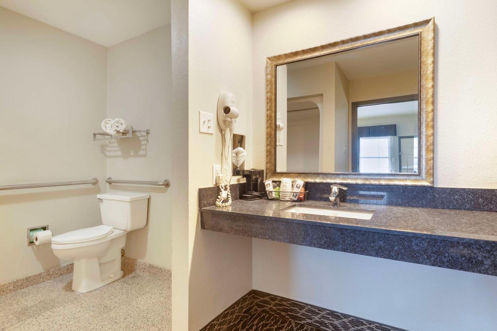 Best Western West Monroe Inn photo 32