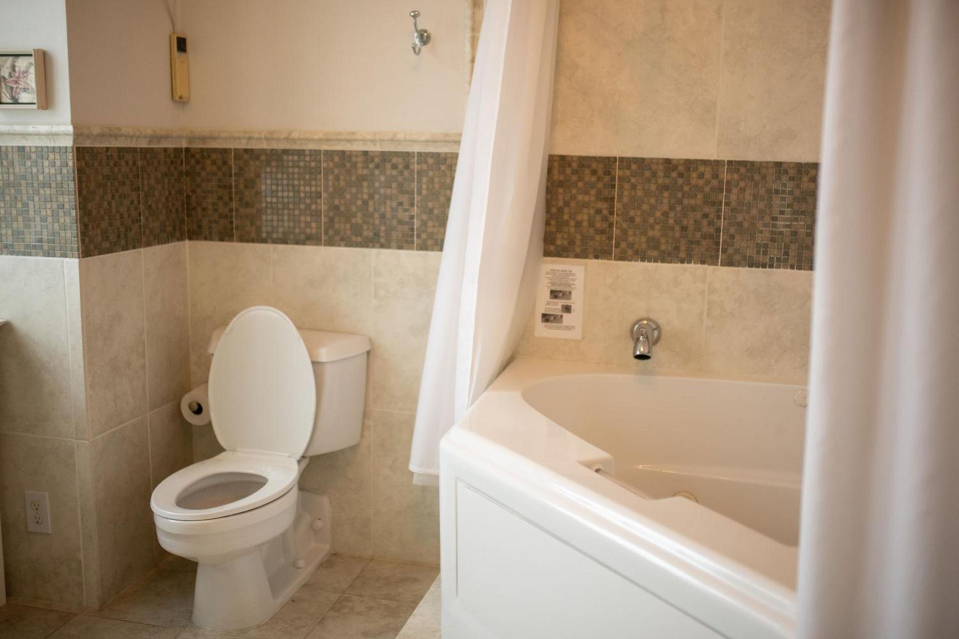 Fountainview Inn photo 17
