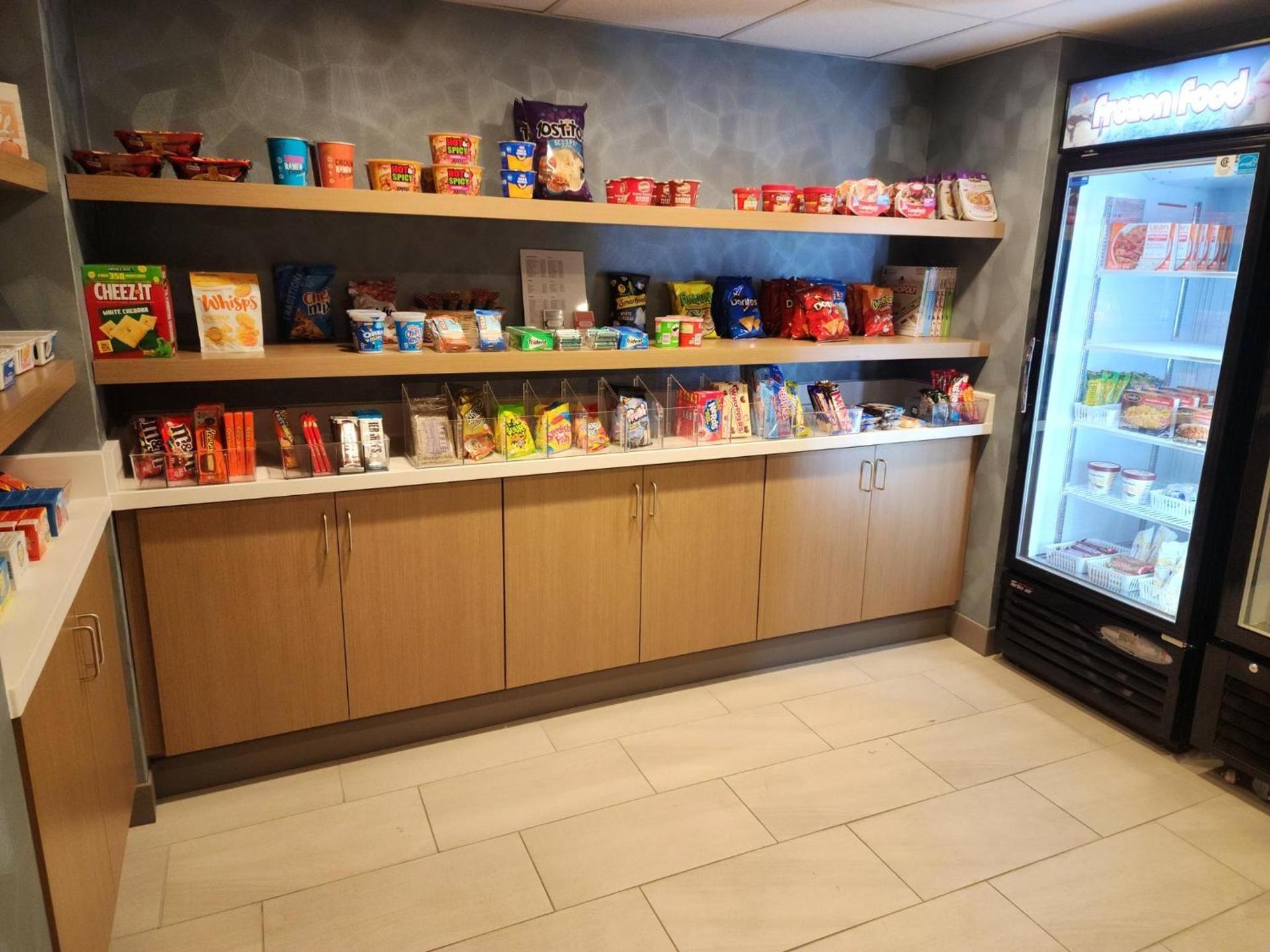 Holiday Inn Express Hotel & Suites Idaho Falls by IHG photo 7