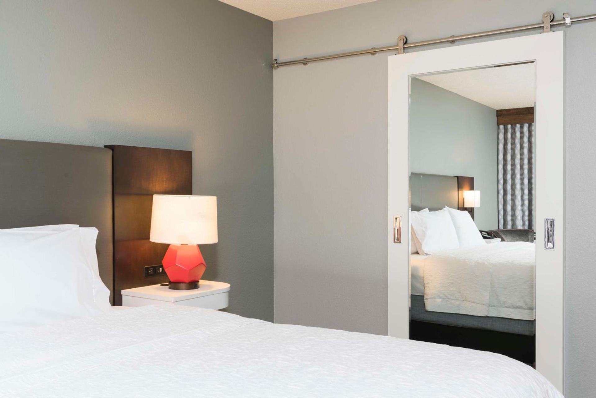 Hampton Inn Cincinnati Airport South photo 25