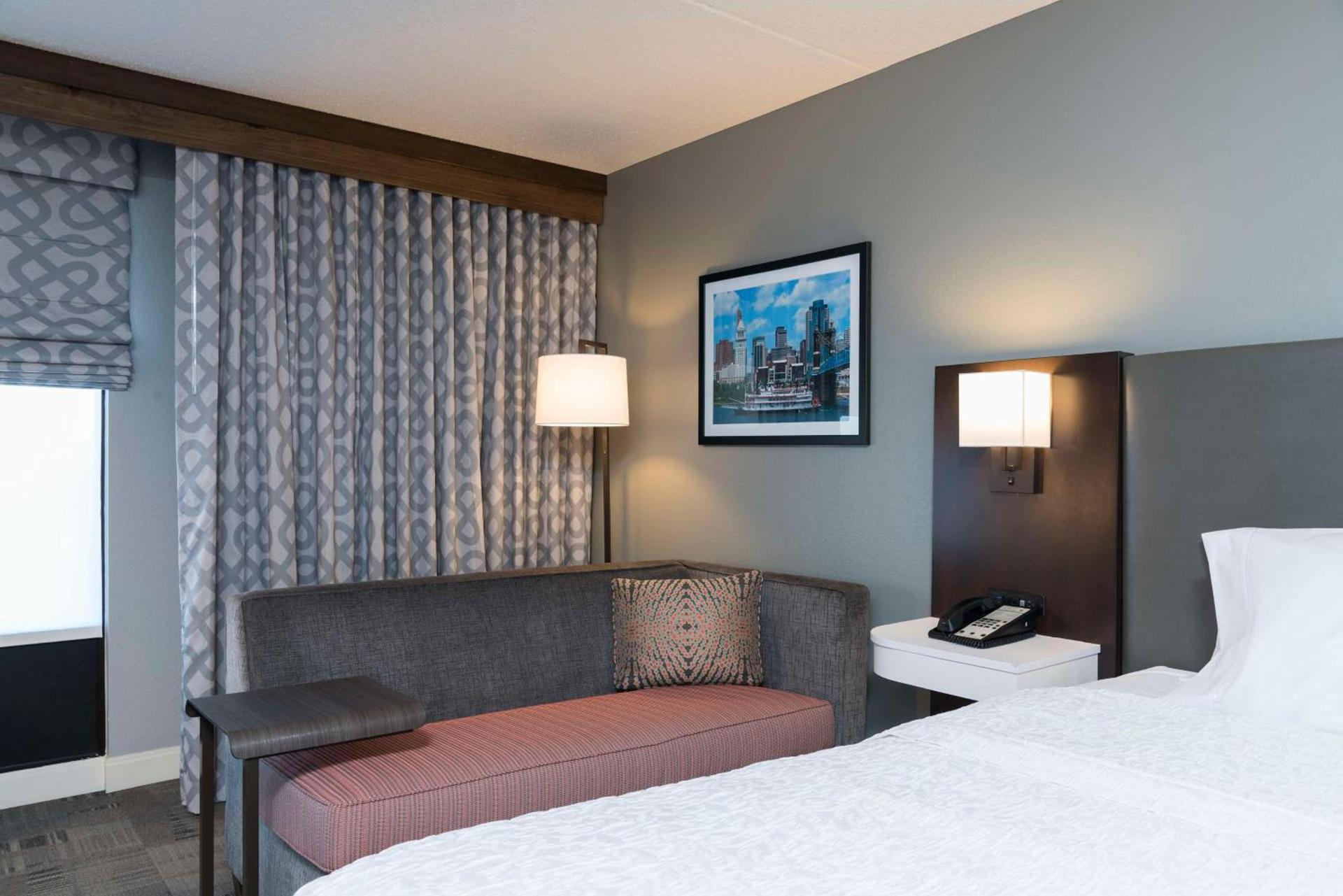 Hampton Inn Cincinnati Airport South photo 26
