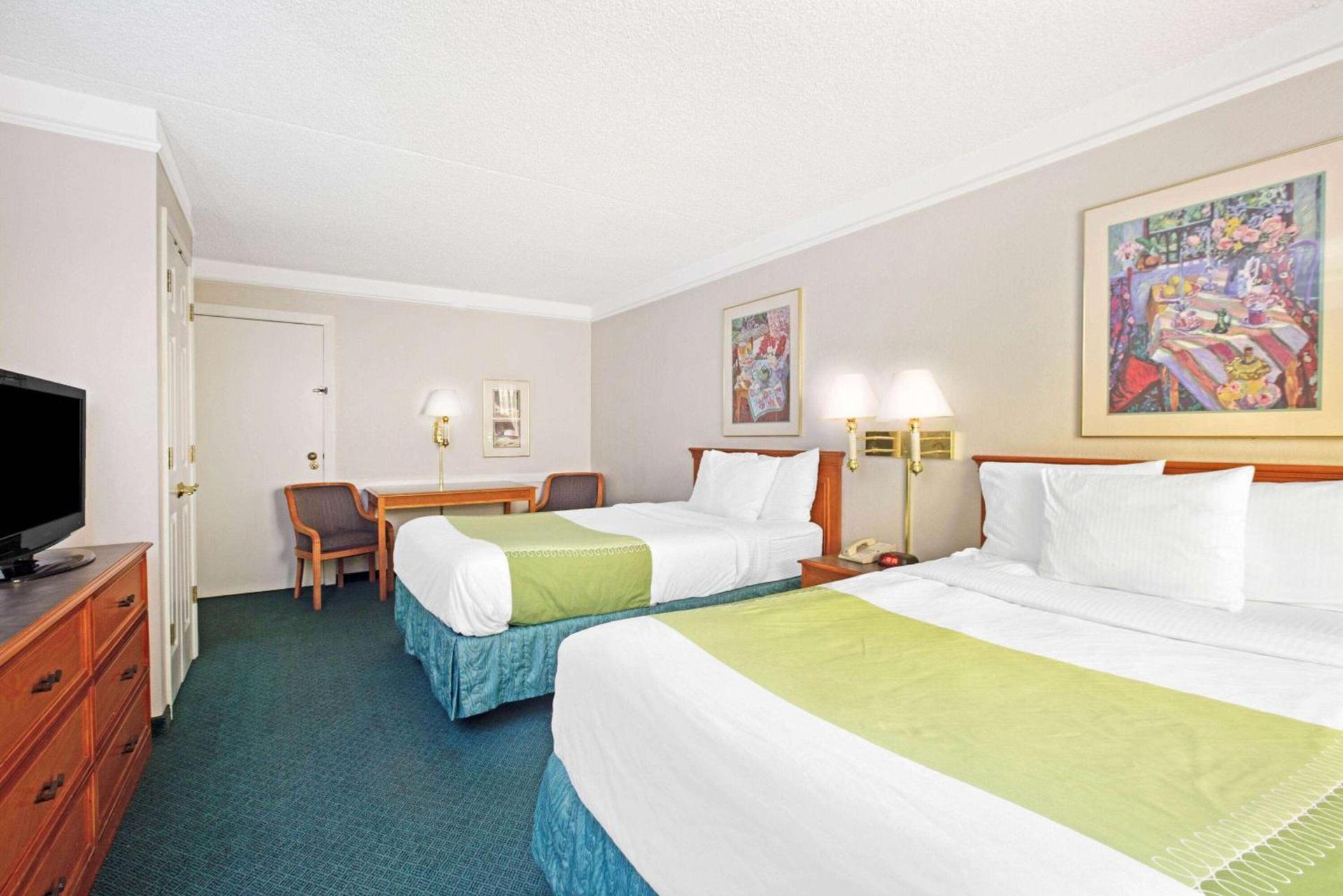 Days Inn by Wyndham Reno photo 14