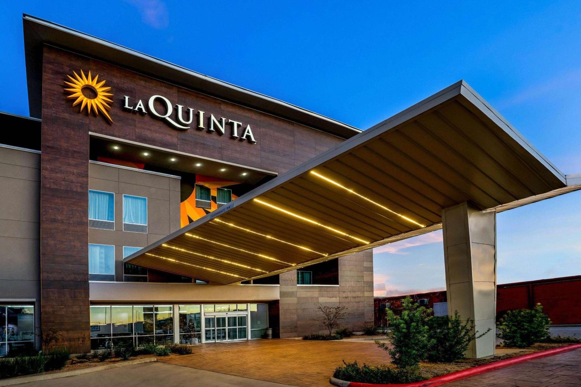La Quinta by Wyndham Houston Cypress photo 4