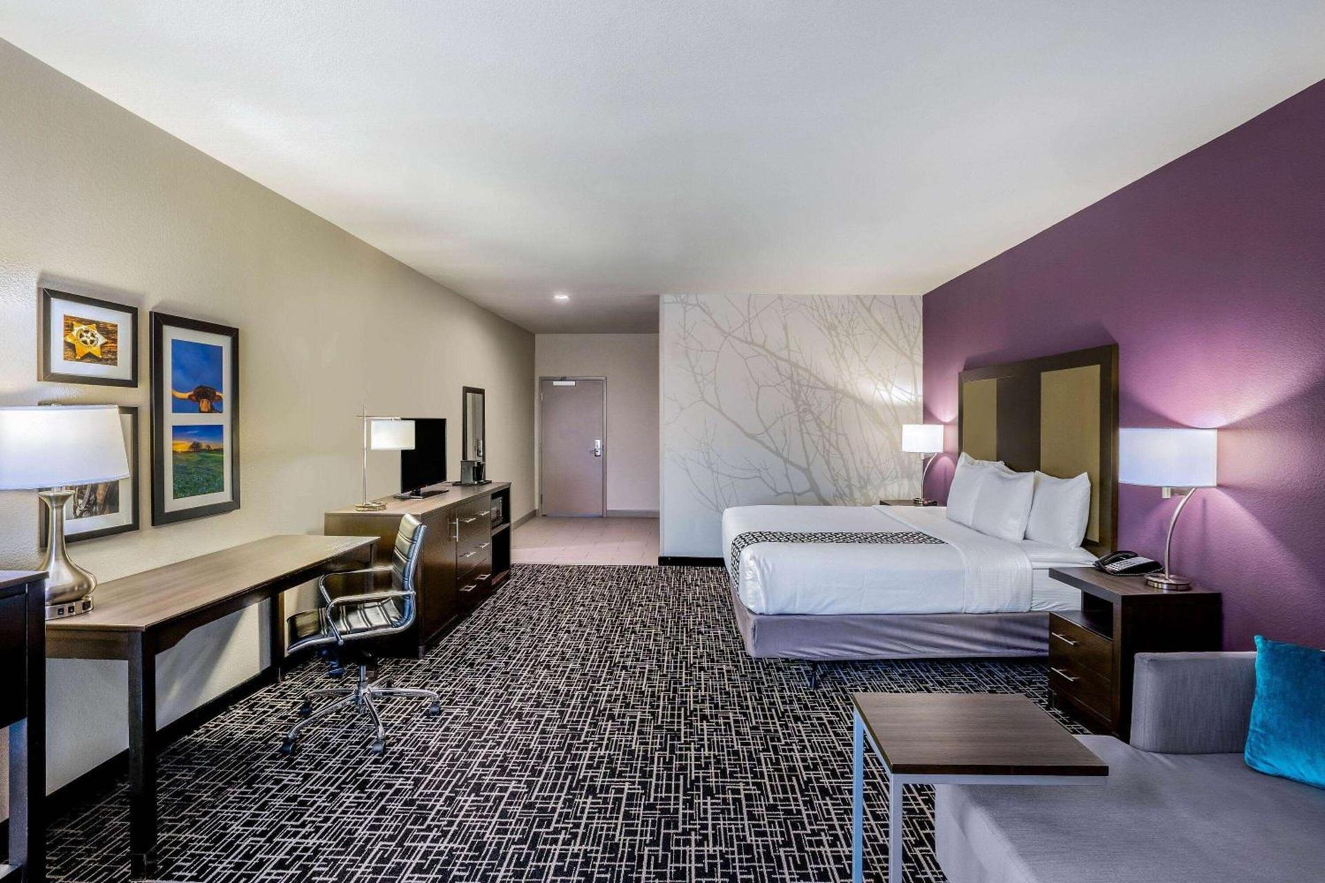 La Quinta by Wyndham Houston Cypress photo 17