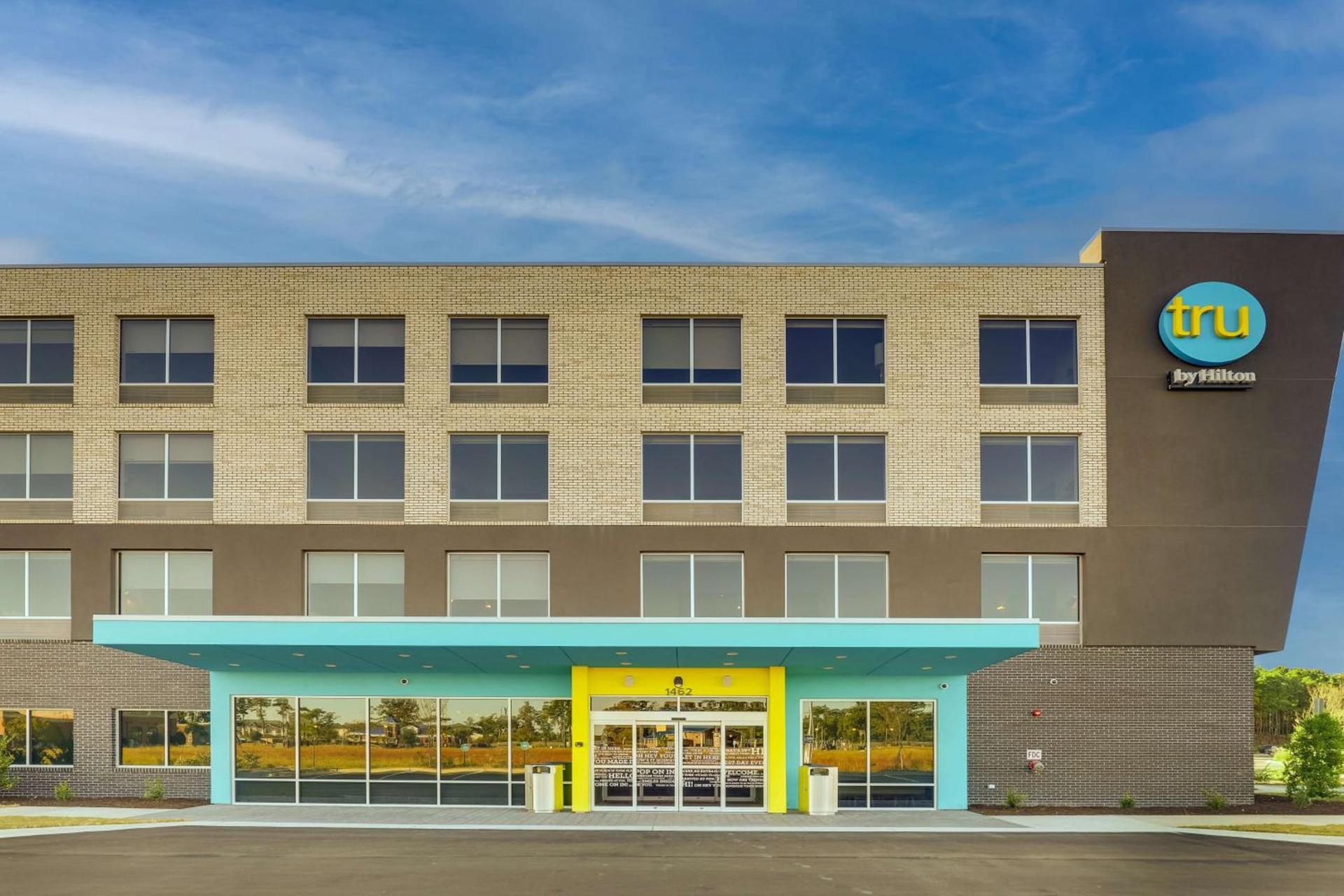 Tru By Hilton Leland Wilmington photo 3
