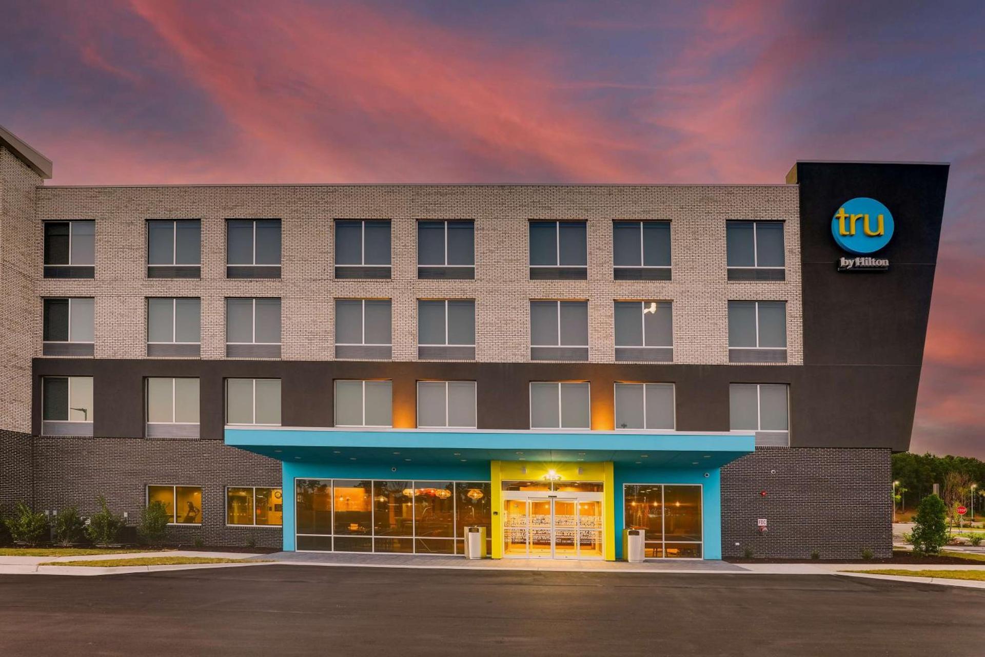 Tru By Hilton Leland Wilmington photo 9