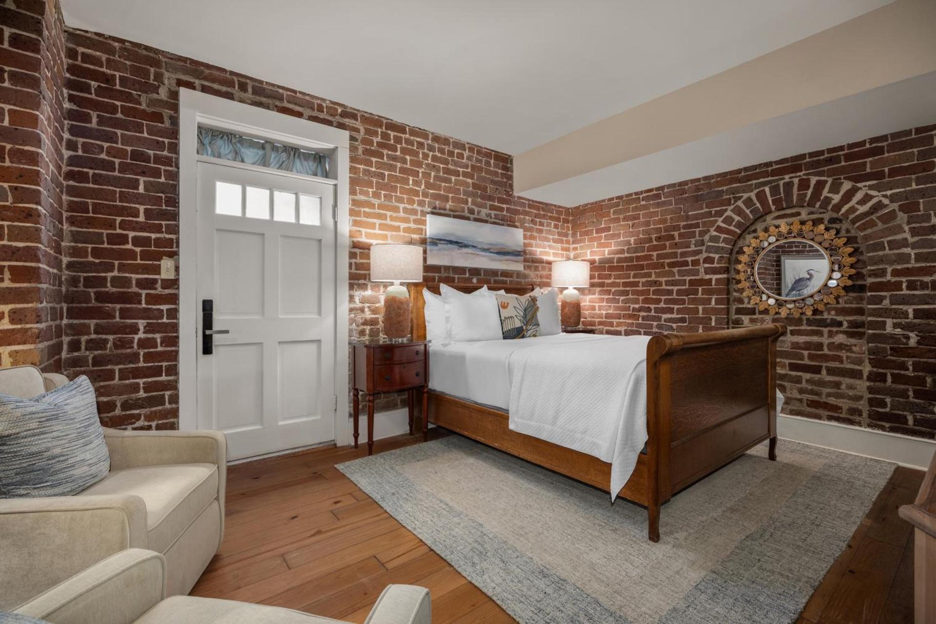 Hamilton Turner Inn photo 11