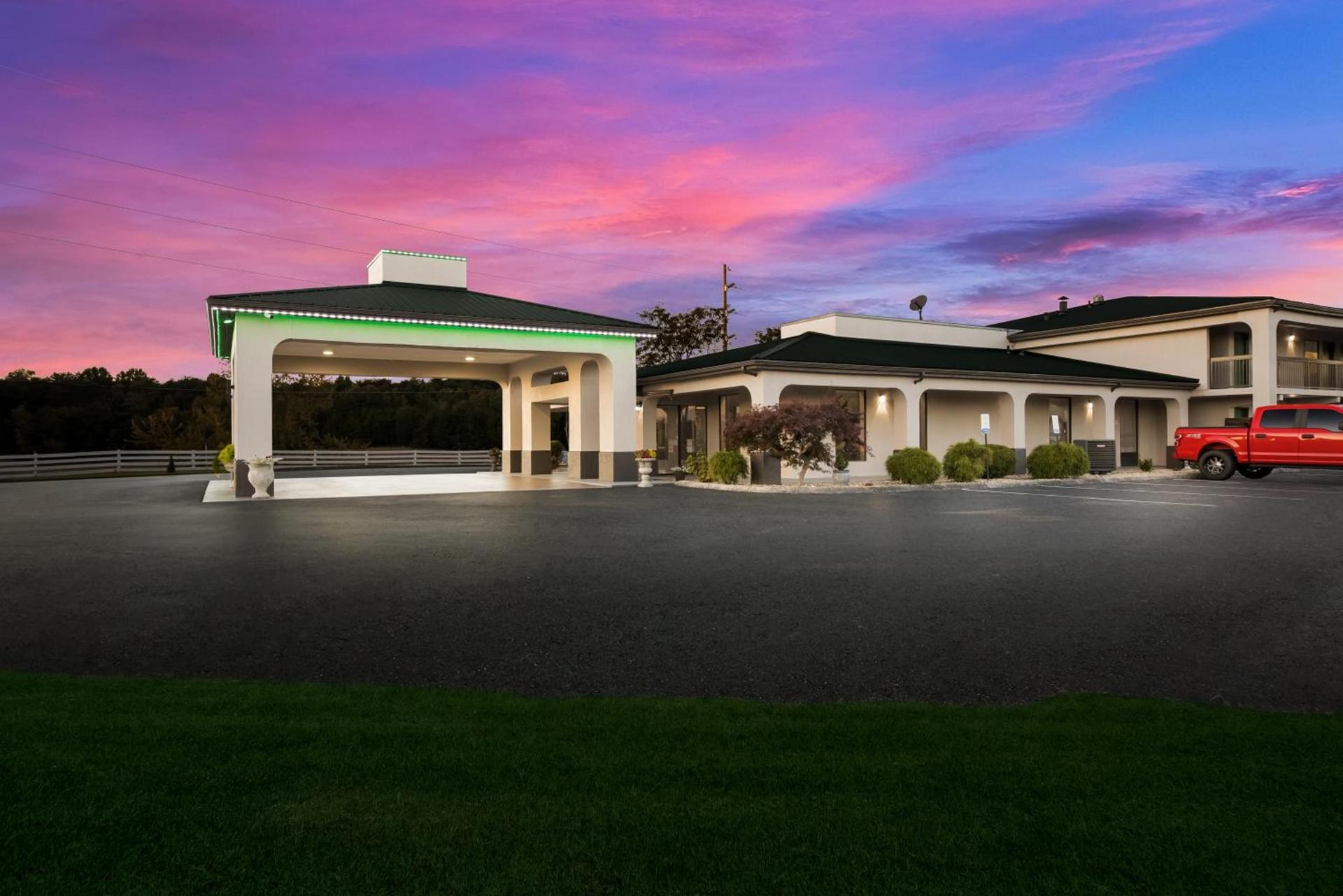 Quality Inn Dandridge photo 2