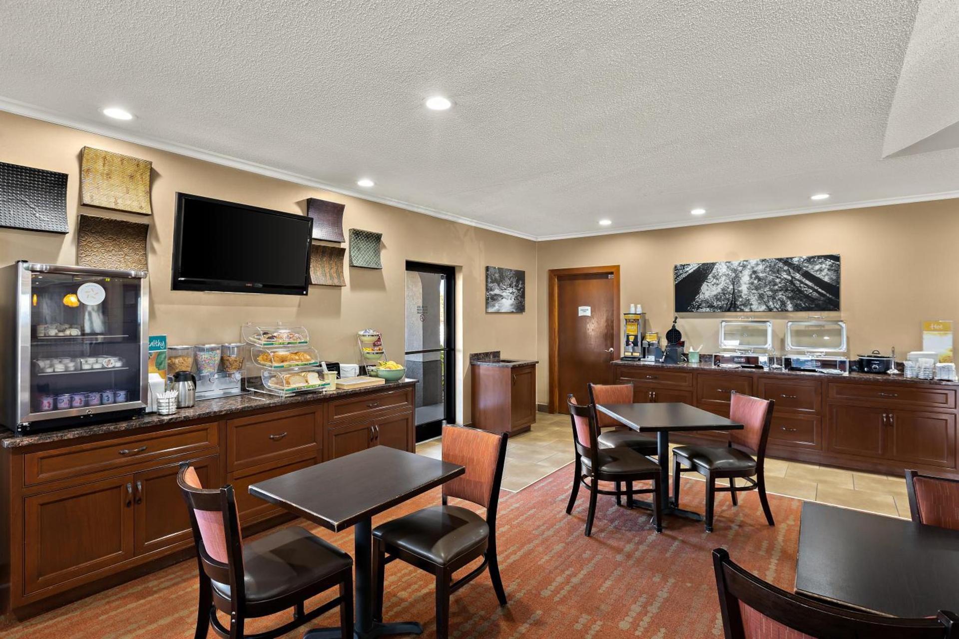 Quality Inn Dandridge photo 20