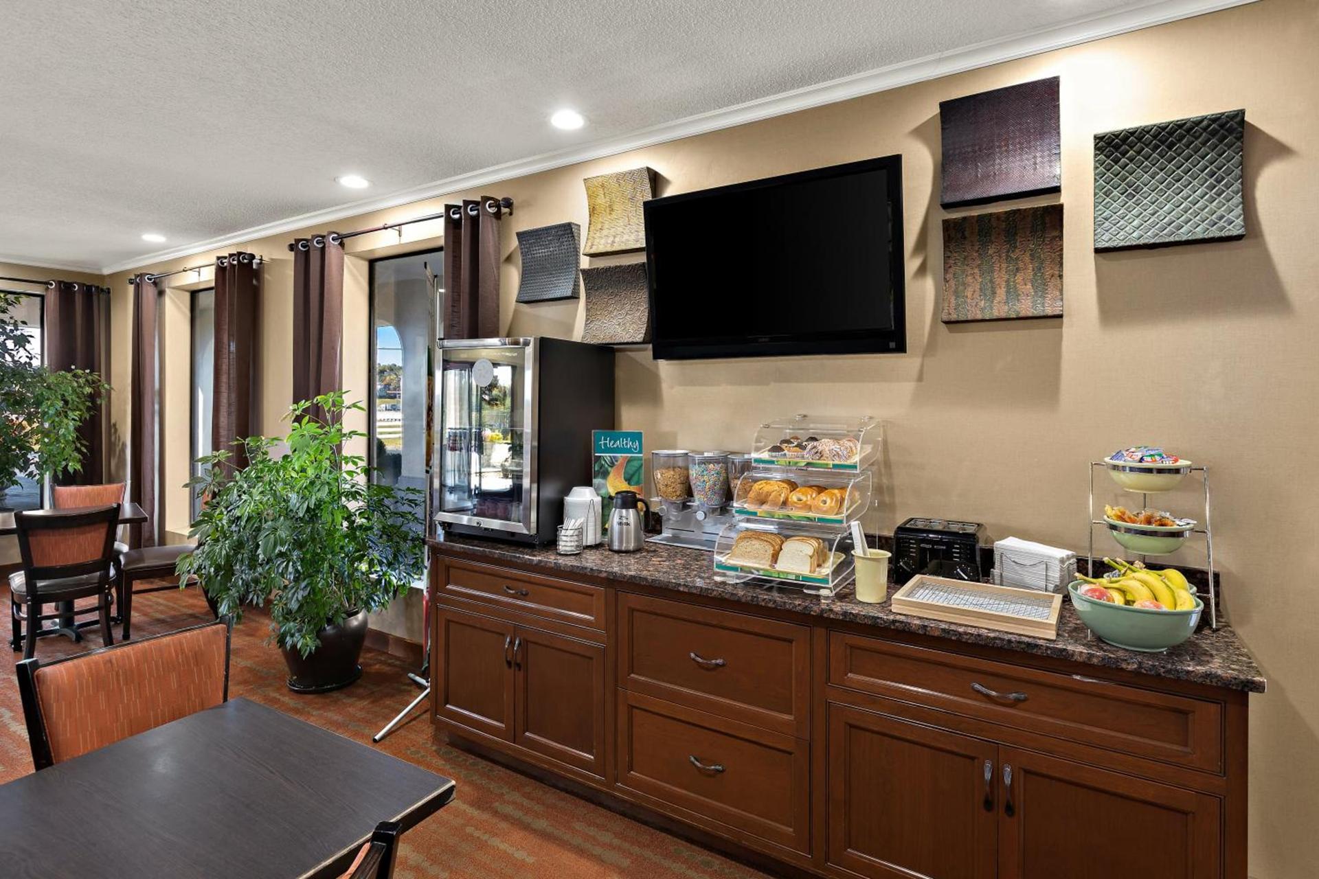 Quality Inn Dandridge photo 22