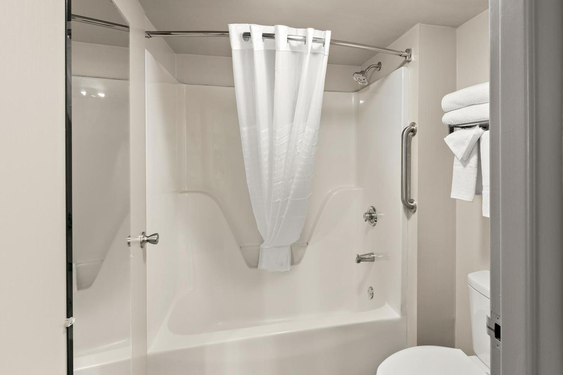 Quality Inn Dandridge photo 39
