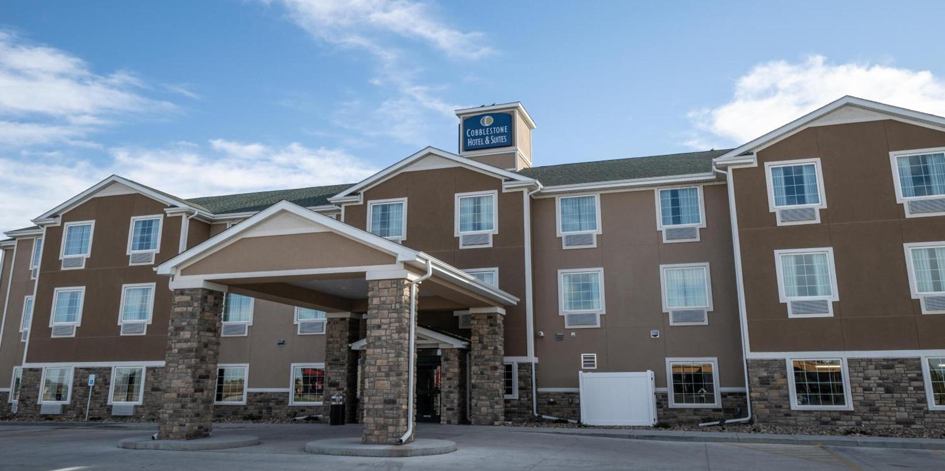 Cobblestone Hotel & Suites - Lamar — hotel in Lamar