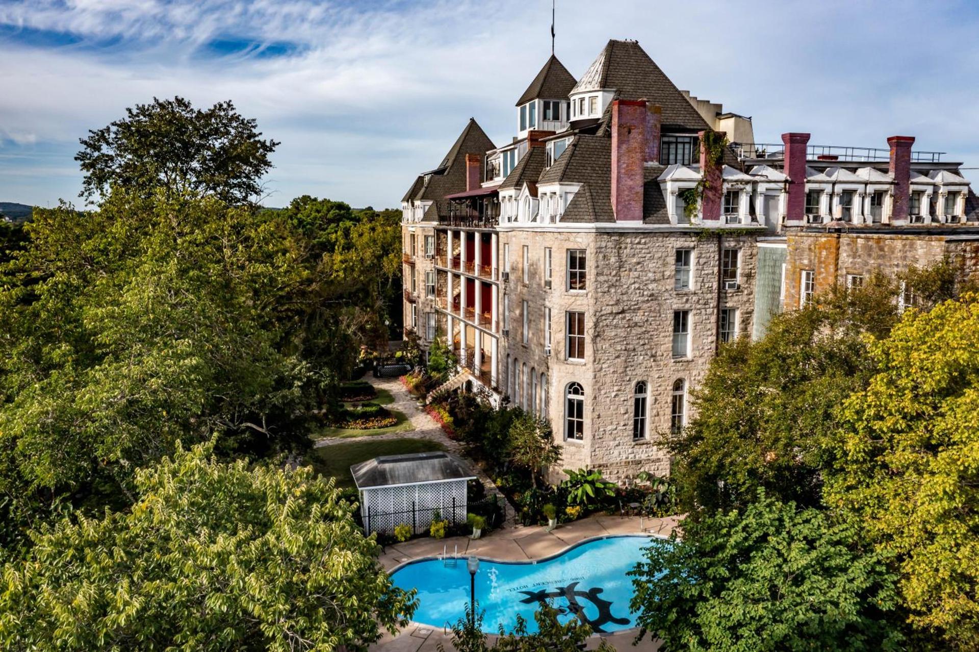 1886 Crescent Hotel and Spa — hotel in Eureka Springs