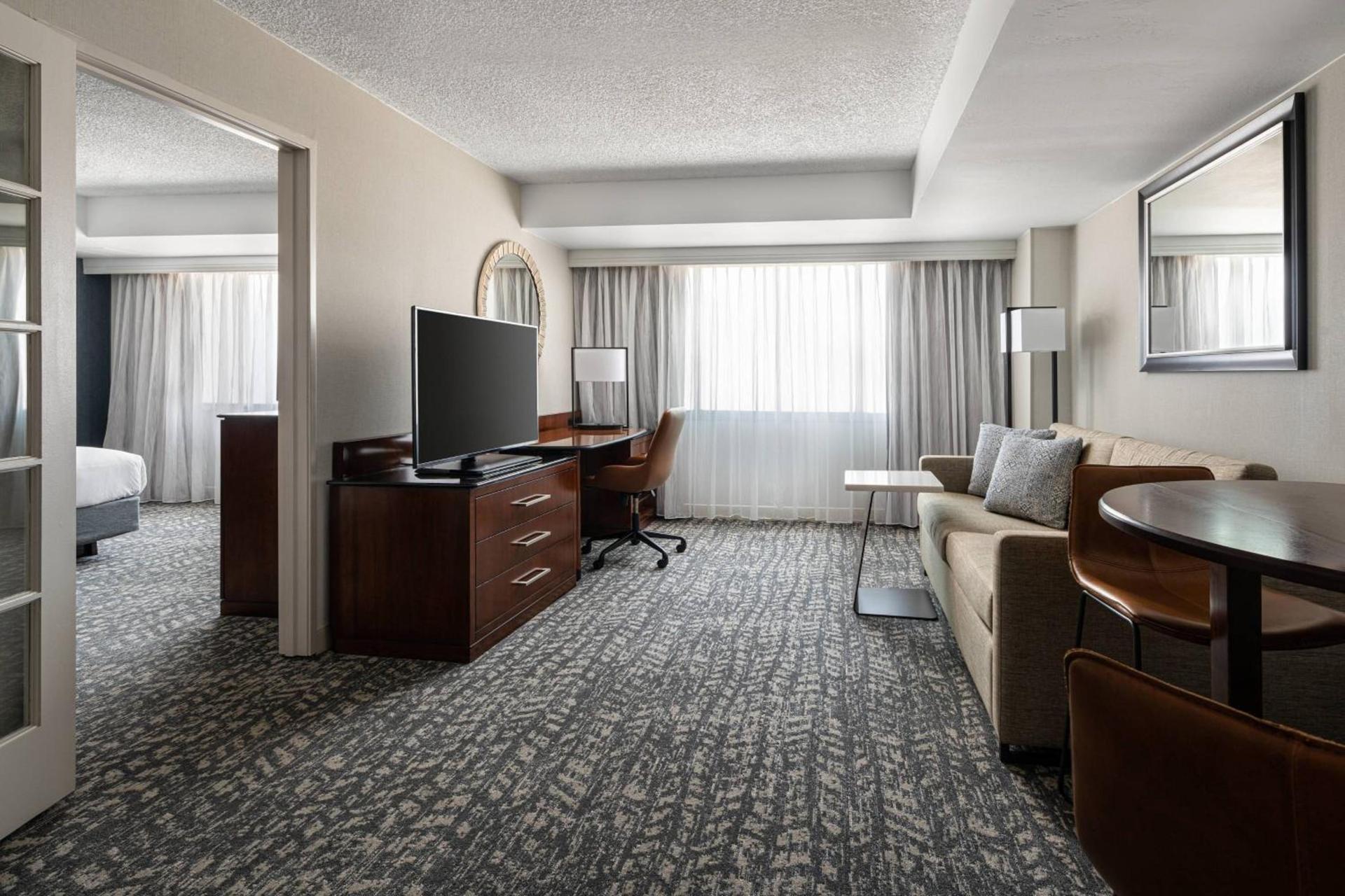 Bakersfield Marriott at the Convention Center photo 18