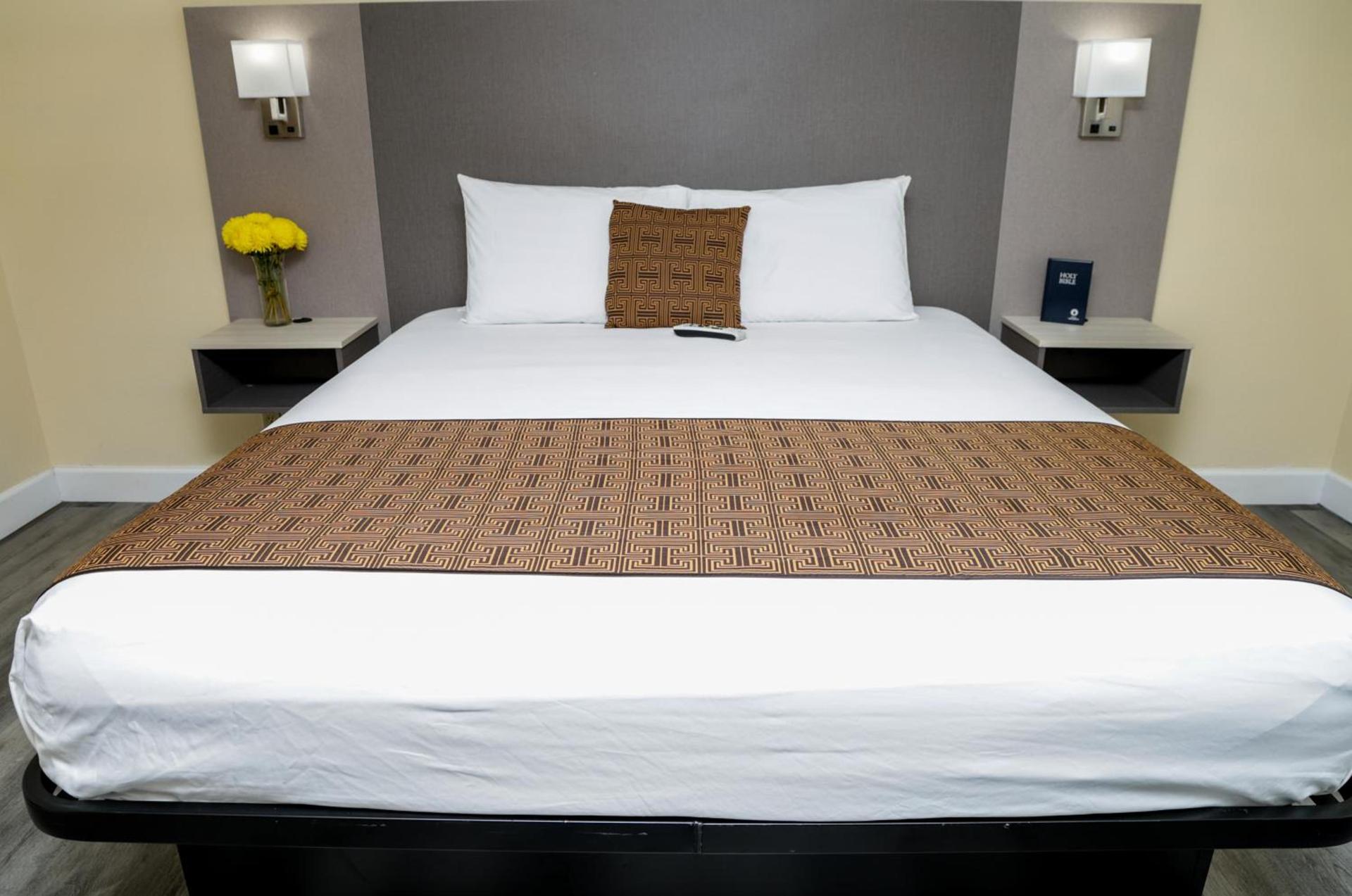 Silver Surf Motel photo 3