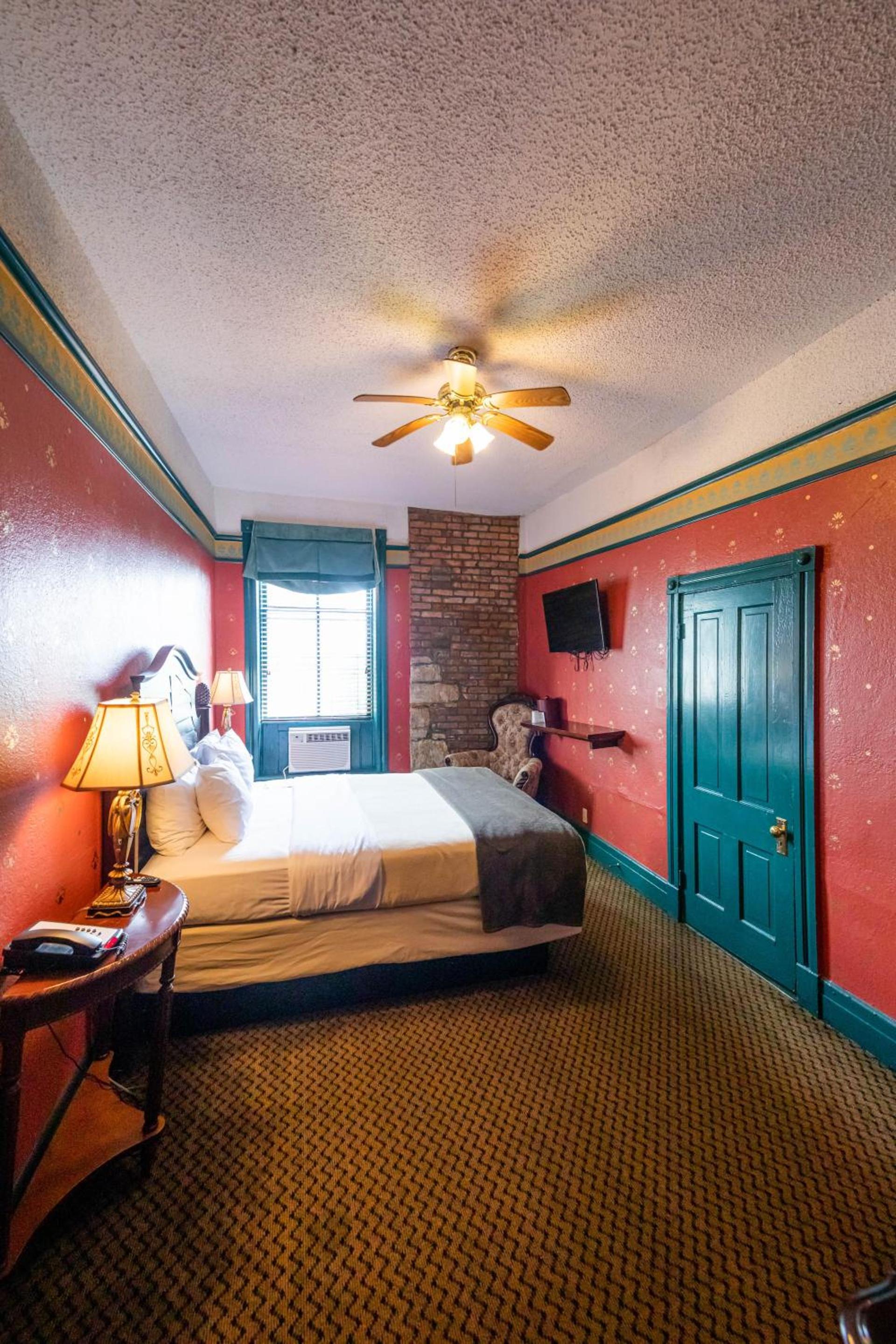 1886 Crescent Hotel and Spa photo 78