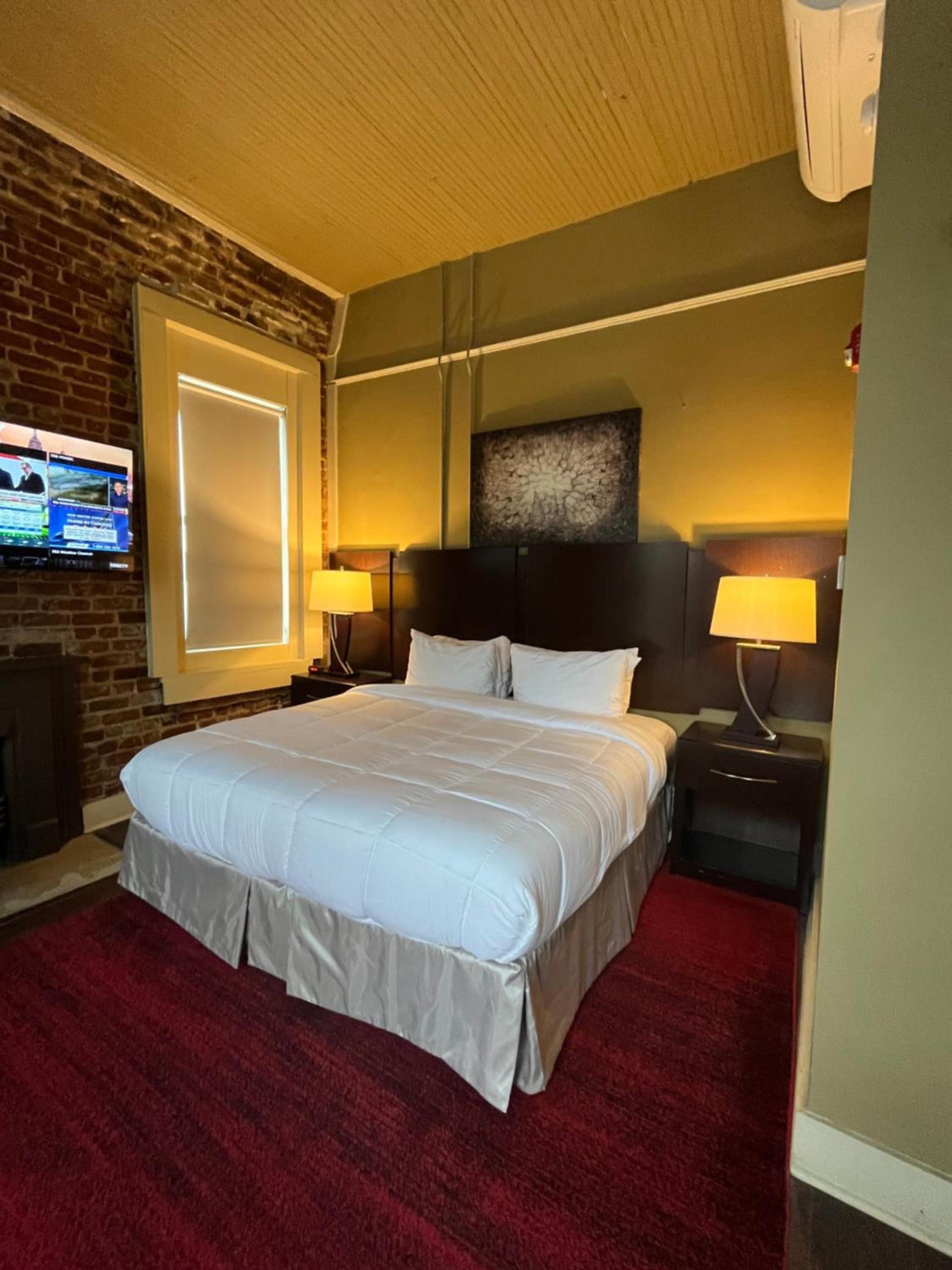 The Skylight Hotel photo 2
