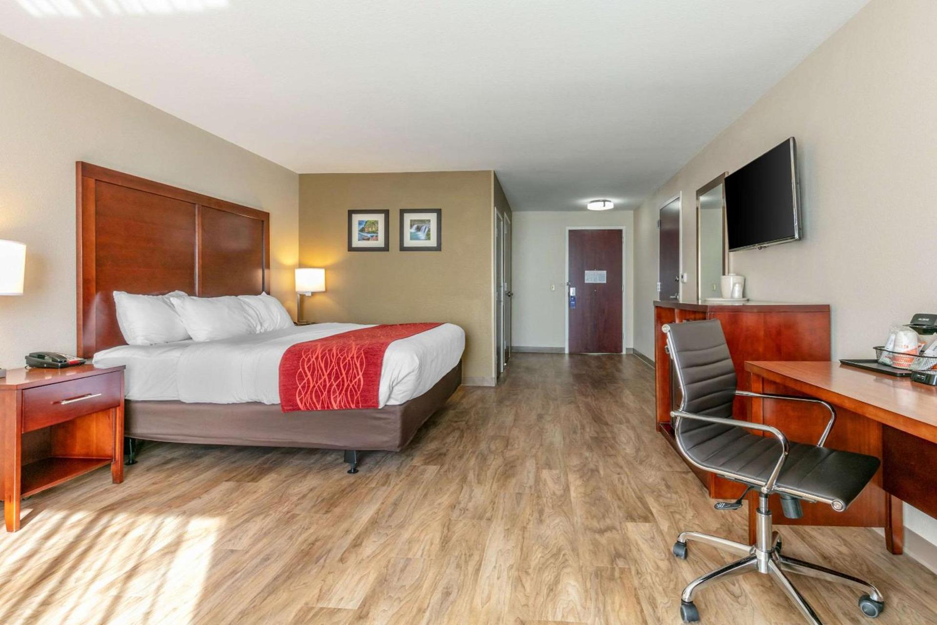 Comfort Inn & Suites Van Buren - Fort Smith photo 9