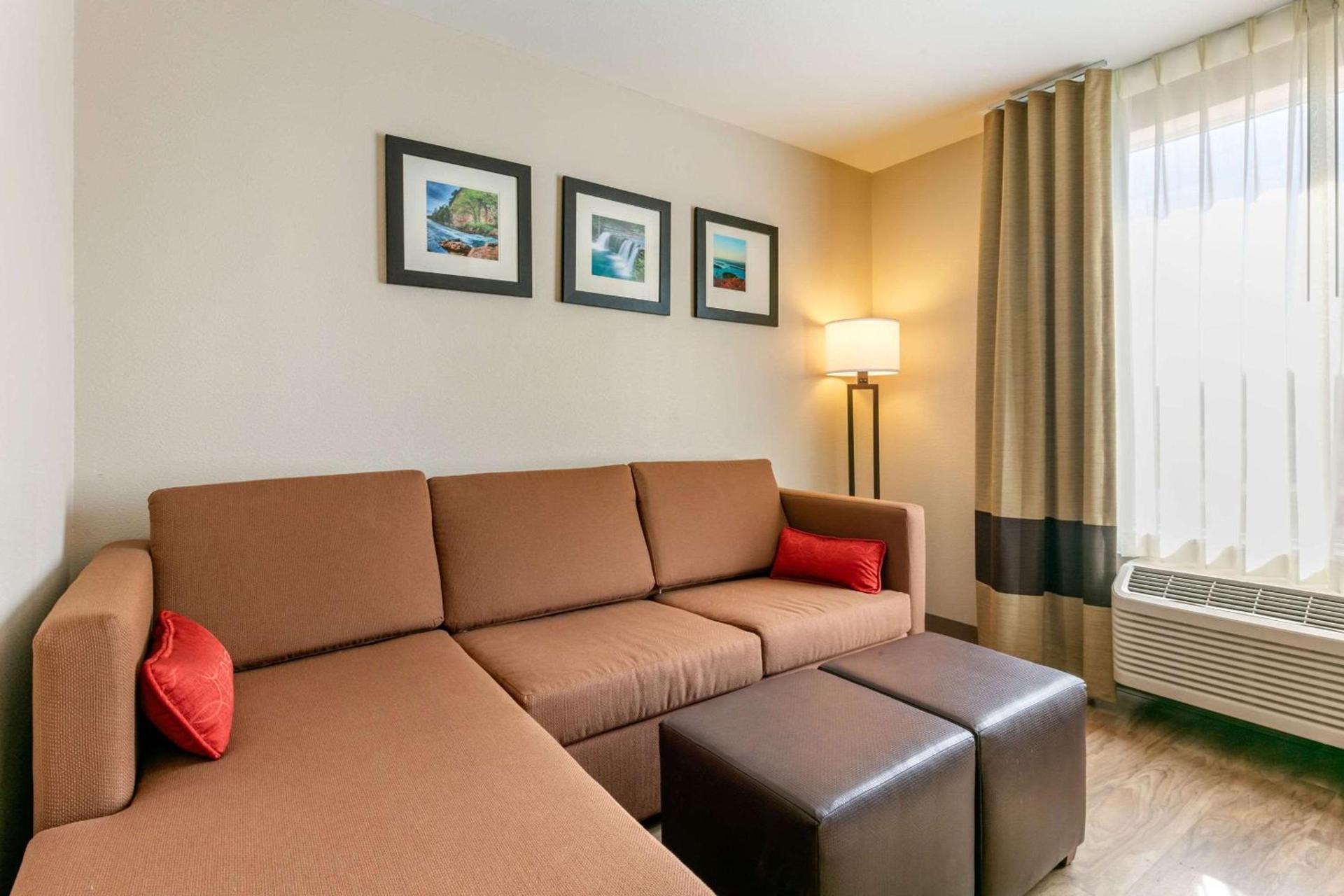 Comfort Inn & Suites Van Buren - Fort Smith photo 22