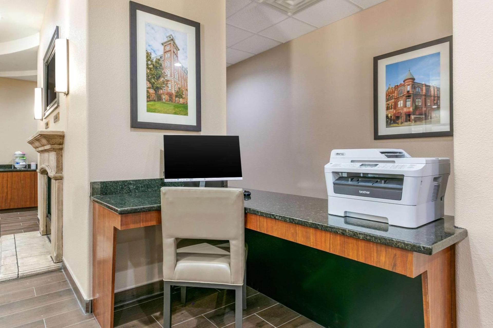 Comfort Inn & Suites Van Buren - Fort Smith photo 27