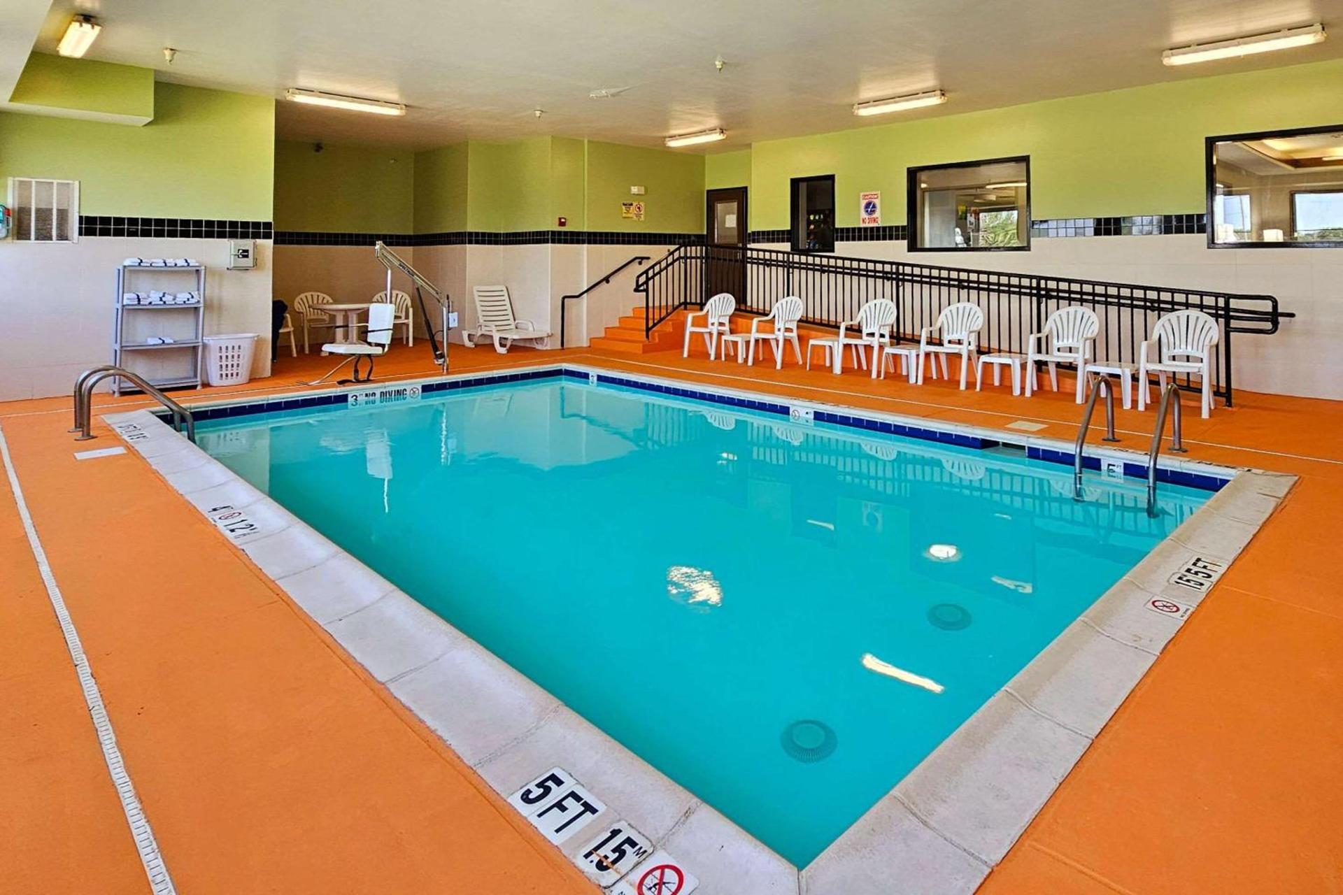 Quality Inn & Suites near St Louis and I-255 photo 13