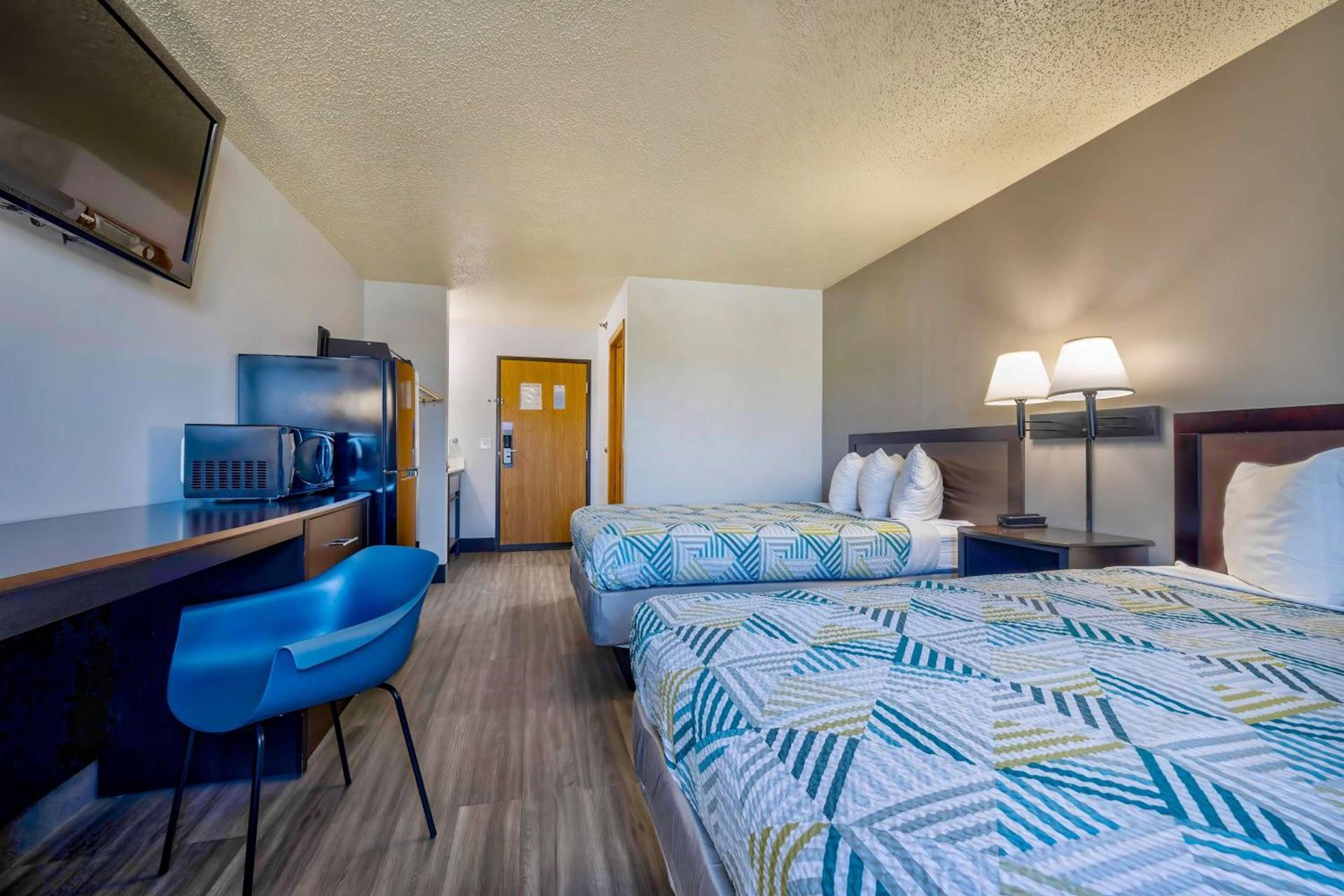 Motel 6 Stuart, IA photo 8