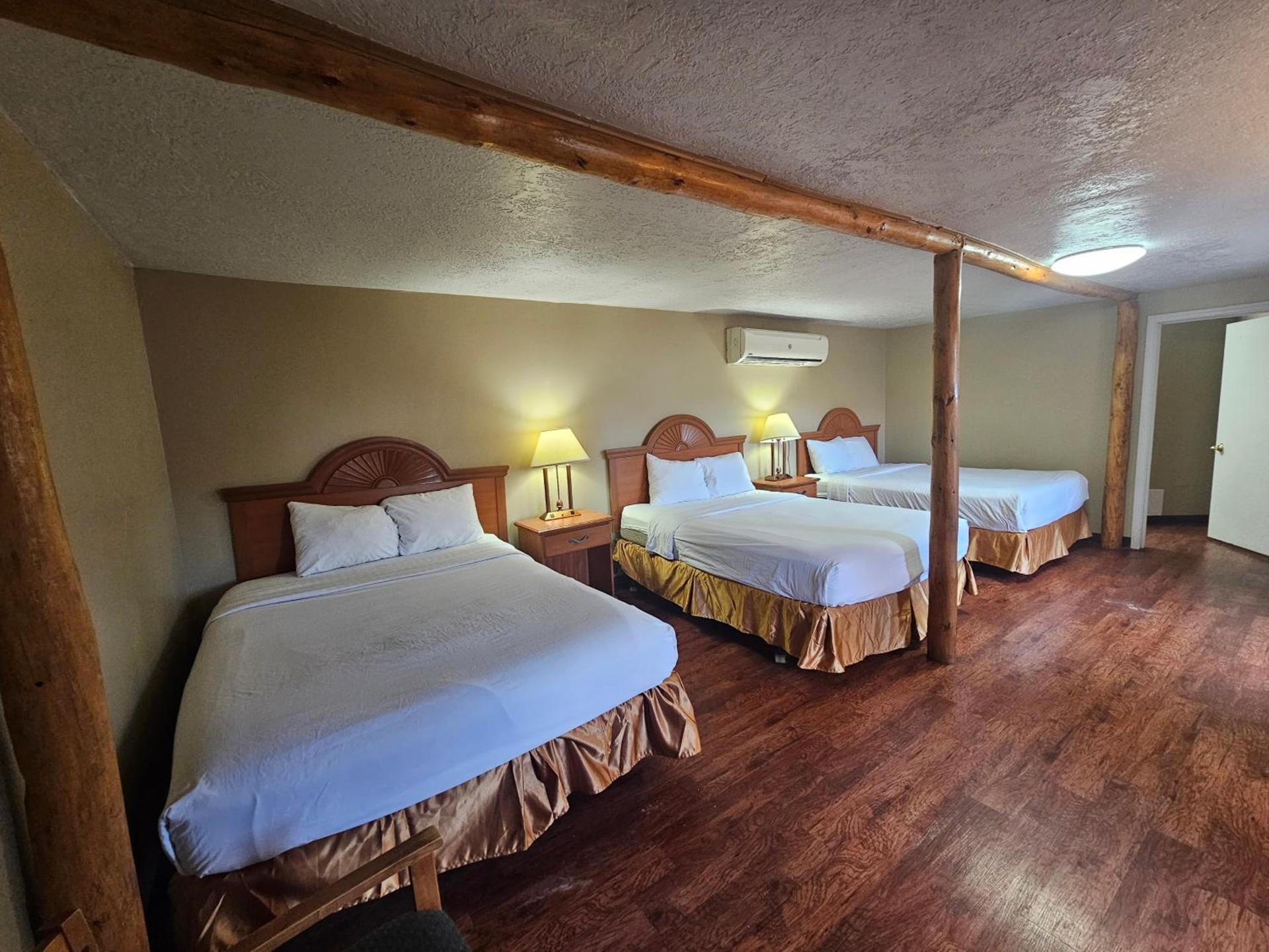 Redrock Country Inn photo 8