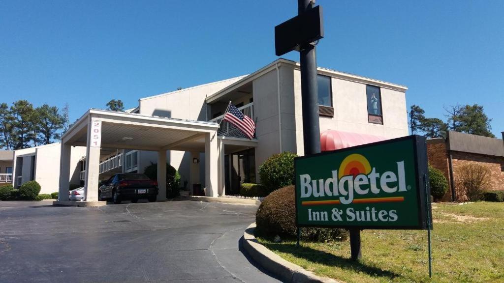 Budgetel Inn and Suites- FORT GORDON photo 14