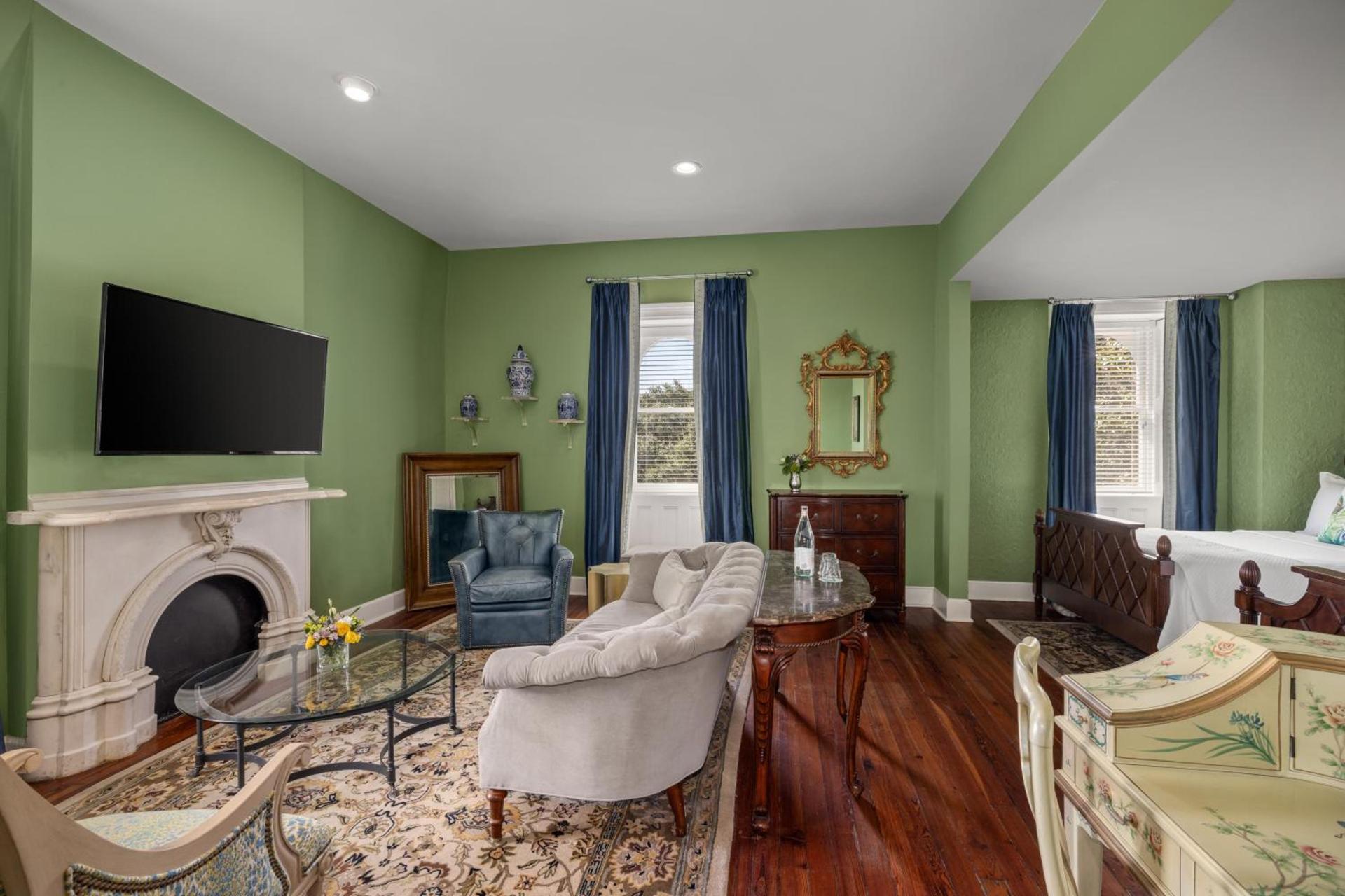Hamilton Turner Inn photo 30