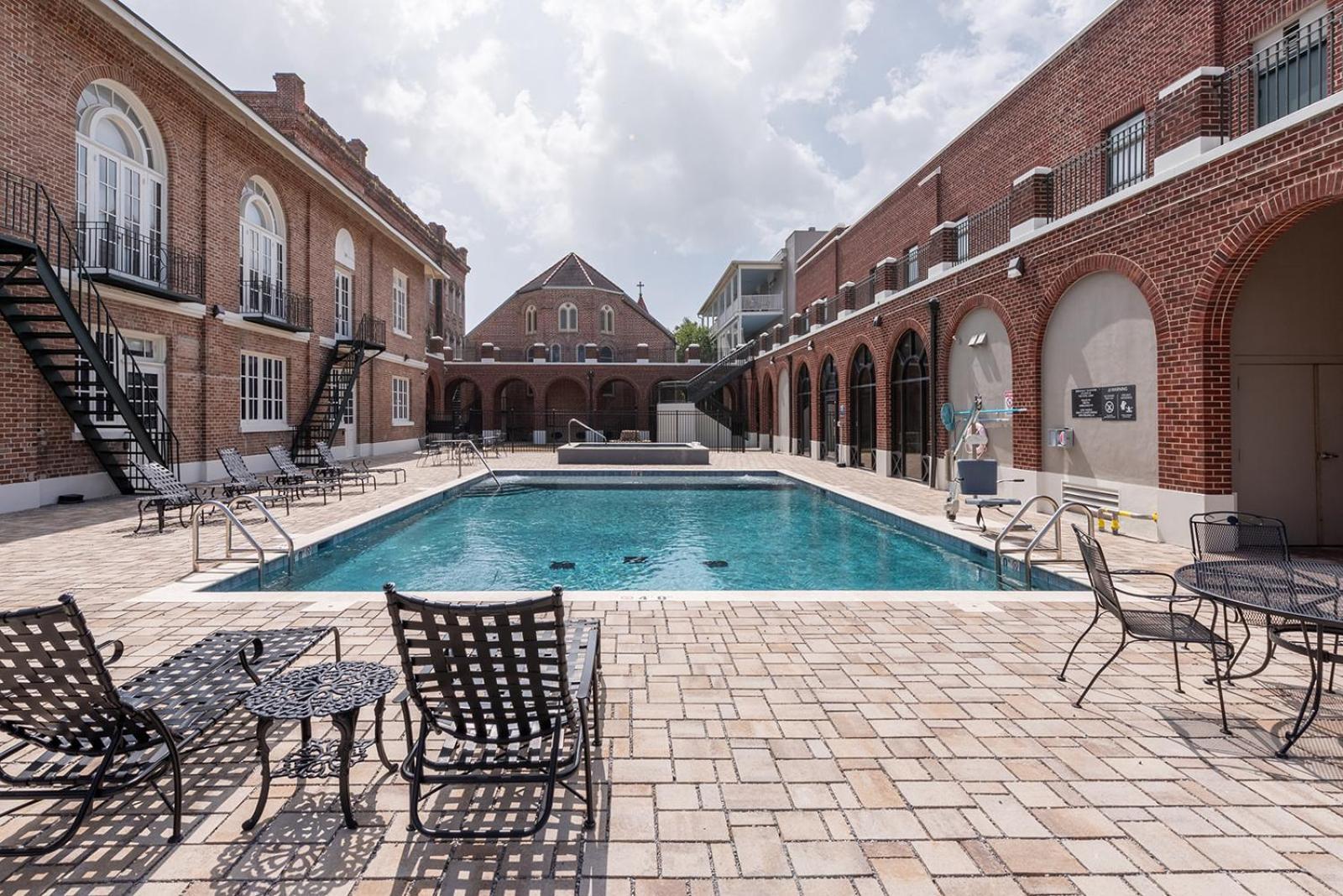 Bywater Suite Hotel photo 6