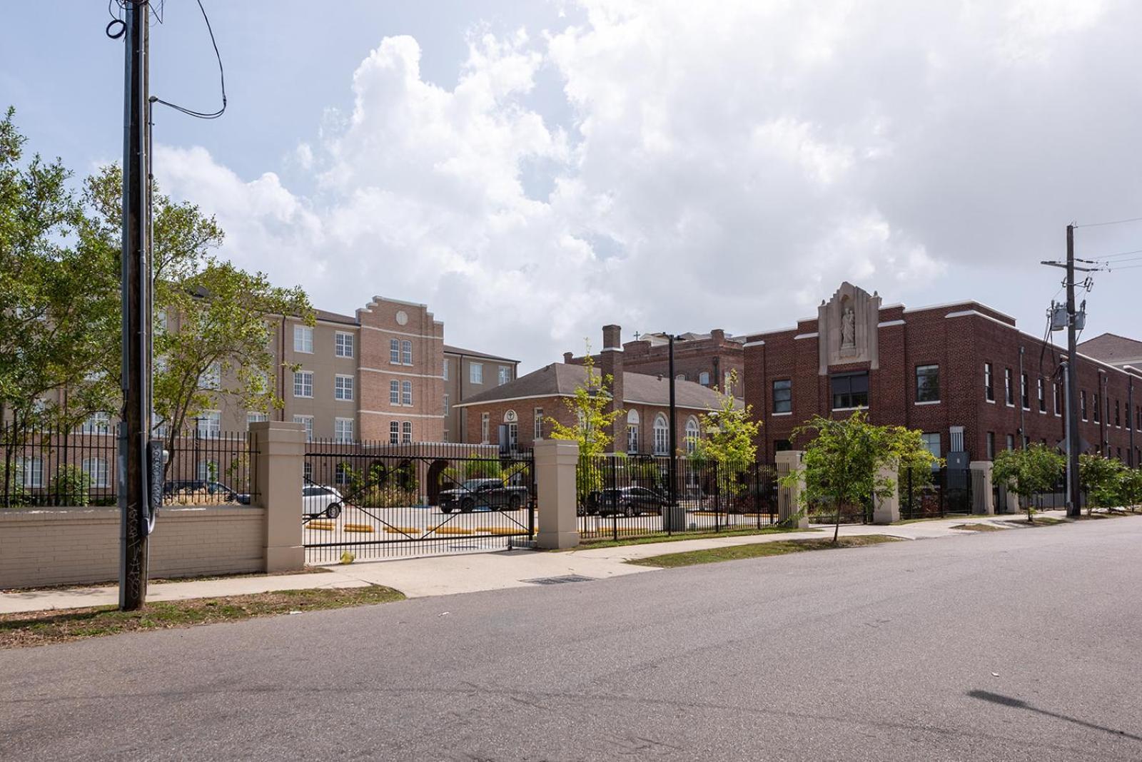 Bywater Suite Hotel photo 14