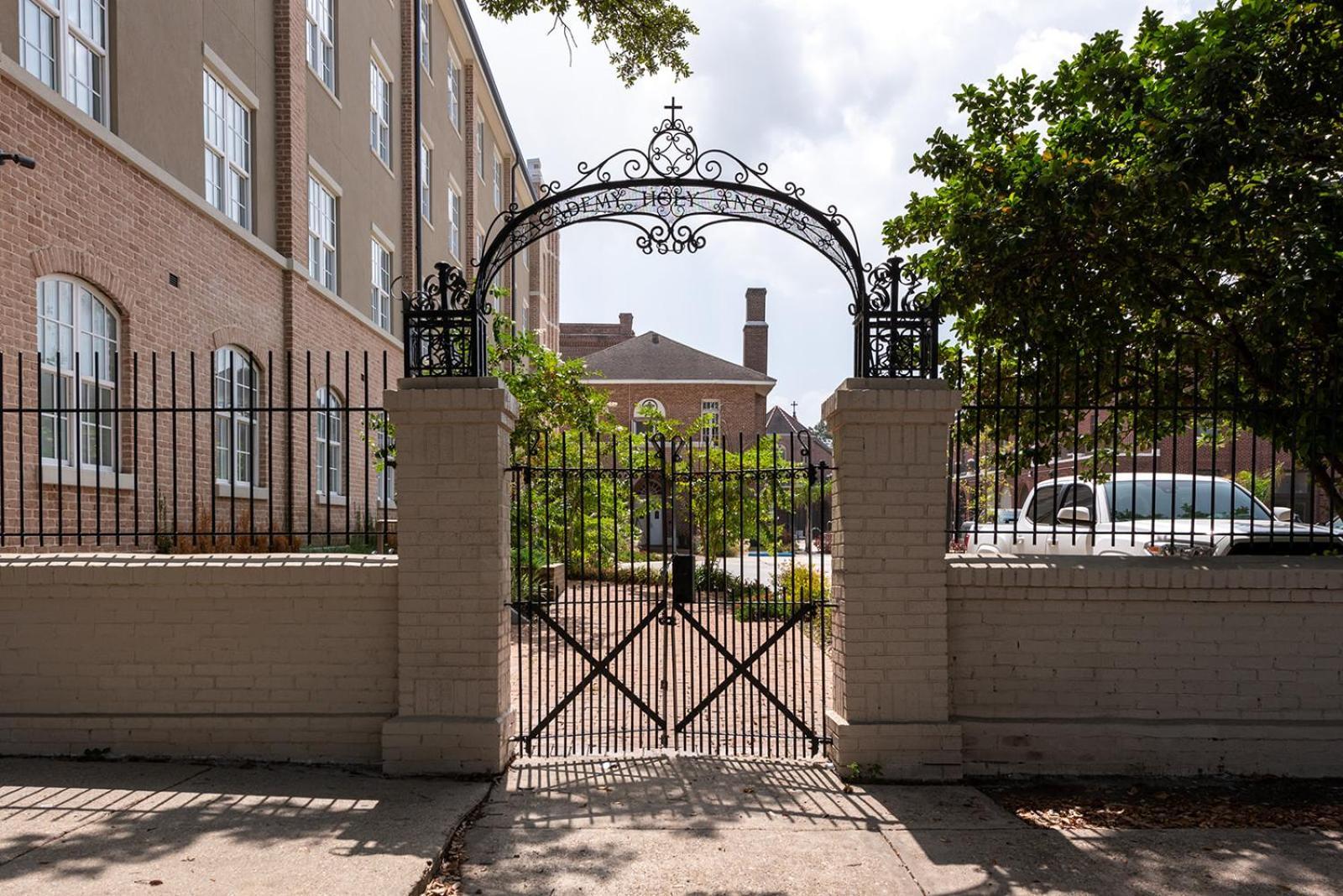 Bywater Suite Hotel photo 15