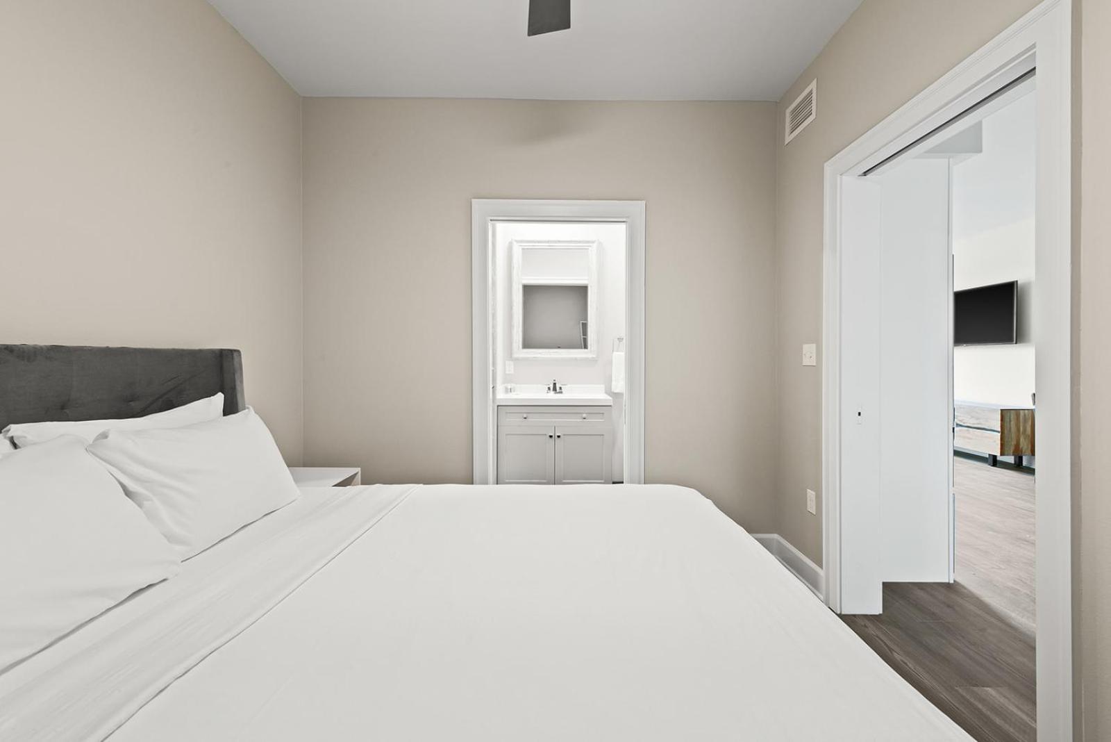 Bywater Suite Hotel photo 49