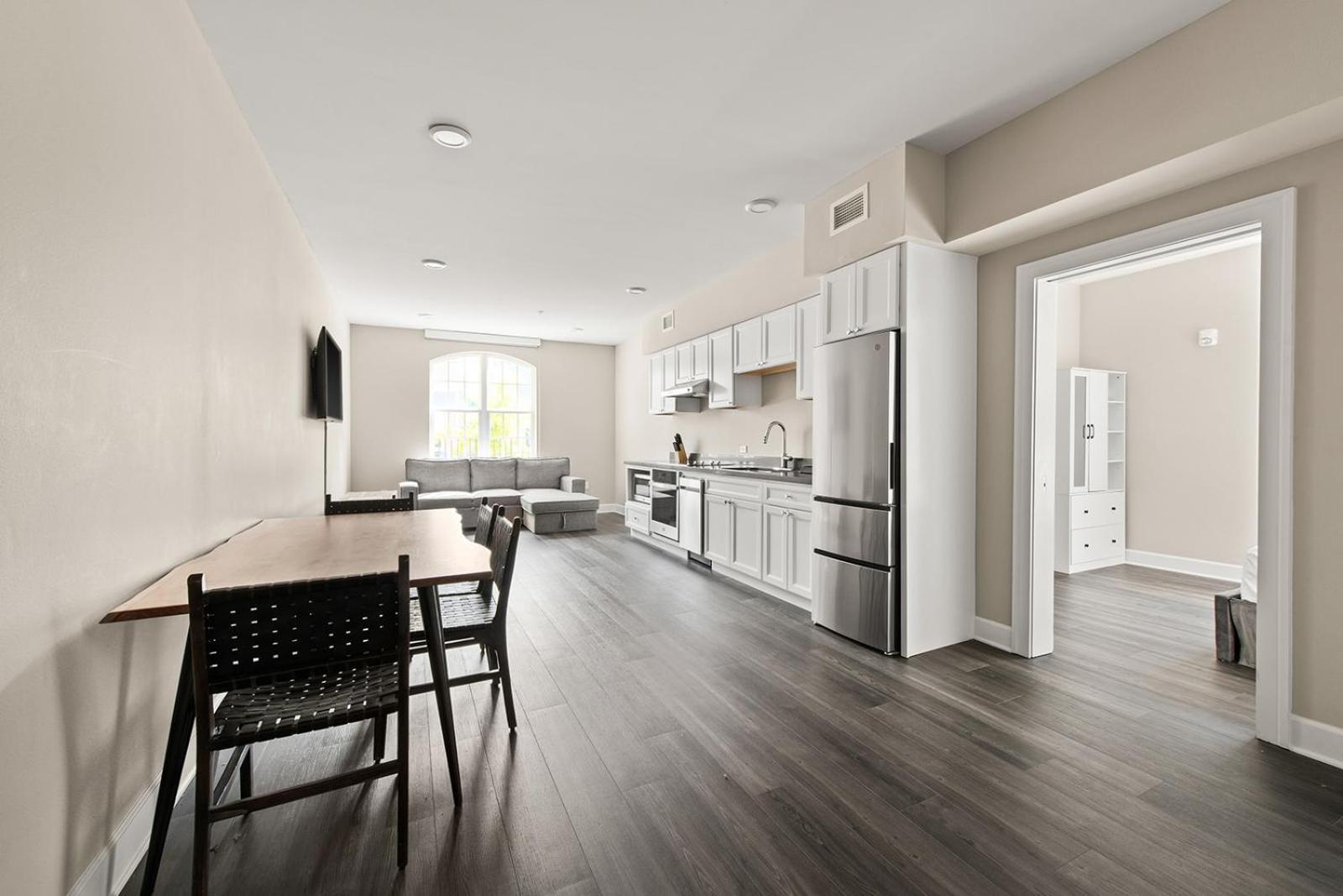 Bywater Suite Hotel photo 64