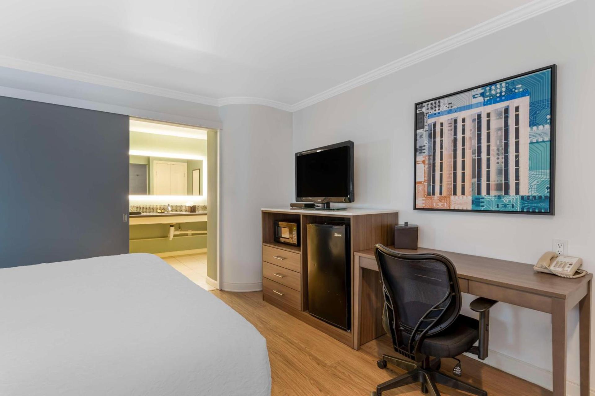 Best Western Plus Riviera photo 26