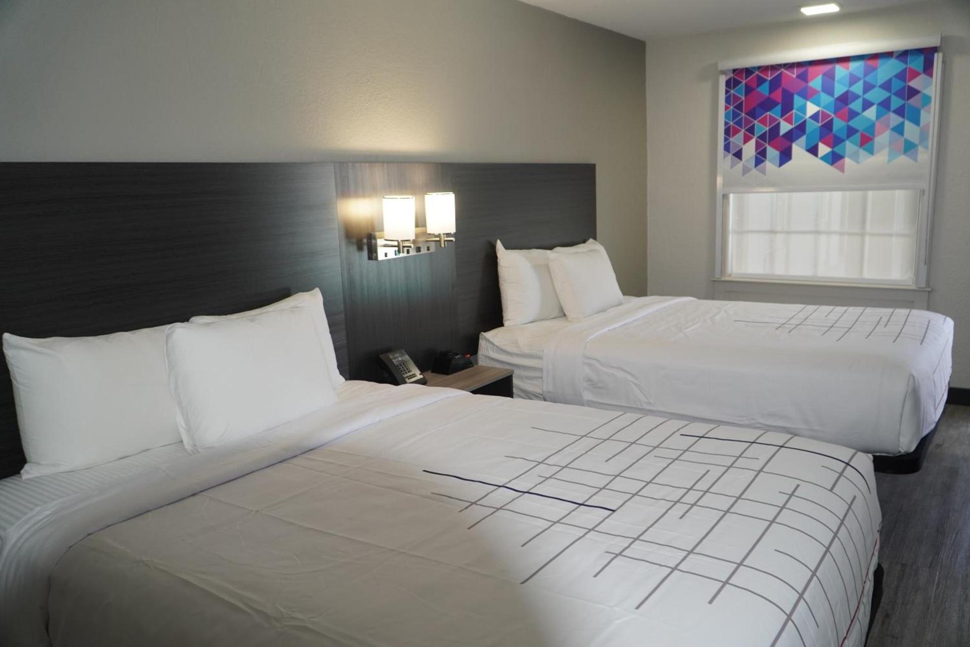 La Quinta Inn by Wyndham Dallas Uptown photo 99