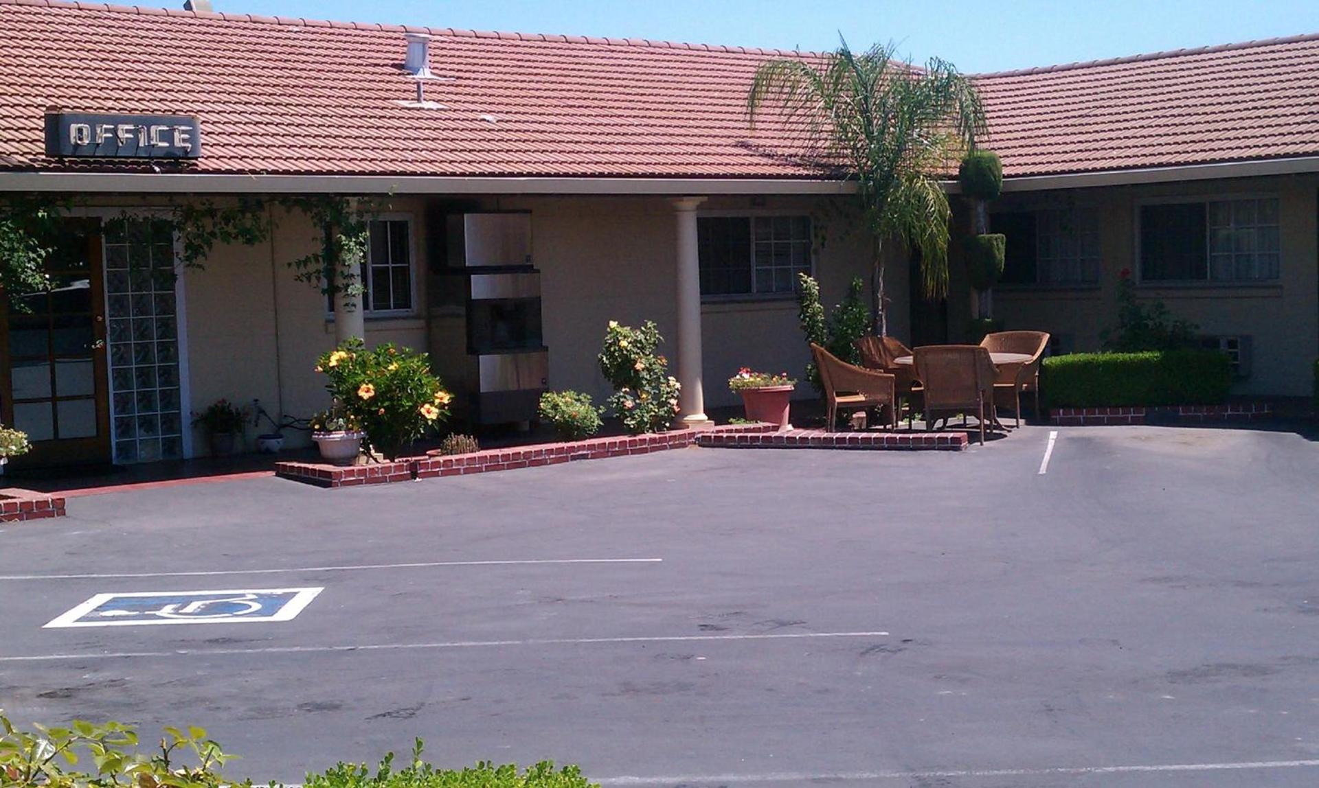 San Joaquin Motel photo 10