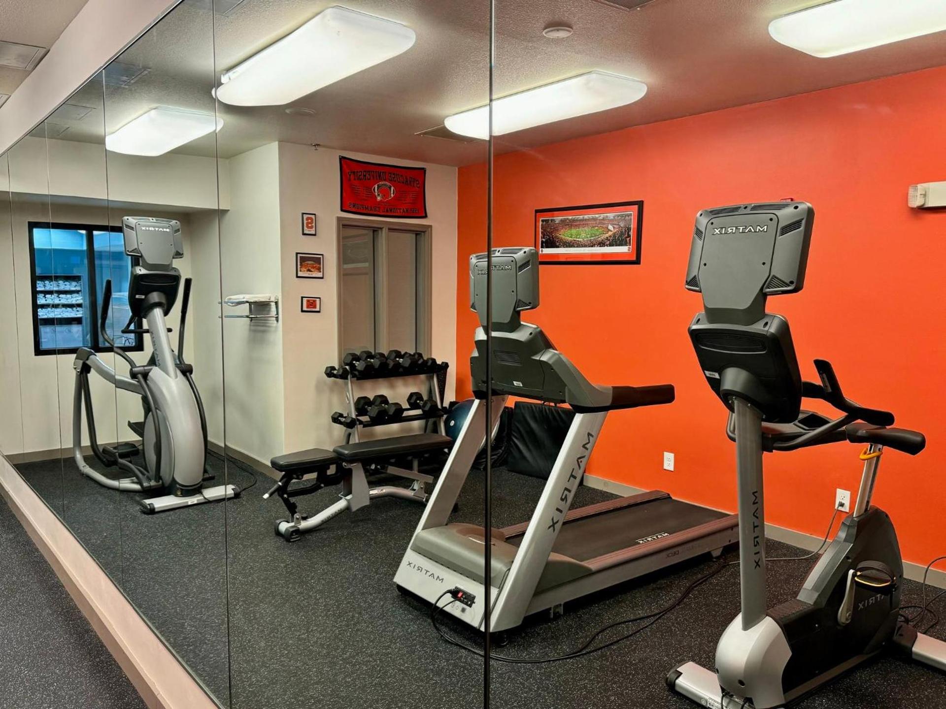 Holiday Inn Express Syracuse-Fairgrounds by IHG photo 40