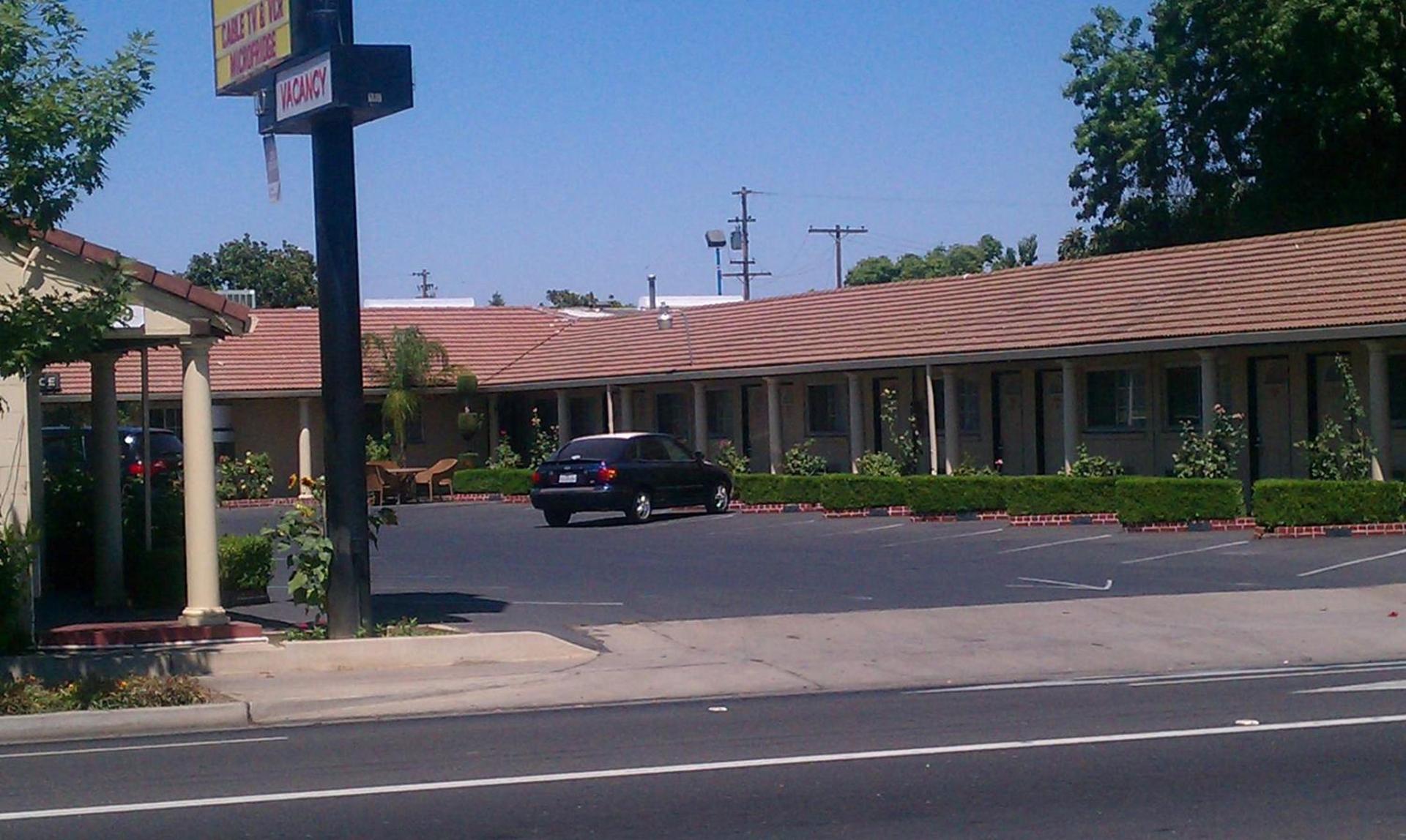 San Joaquin Motel photo 9