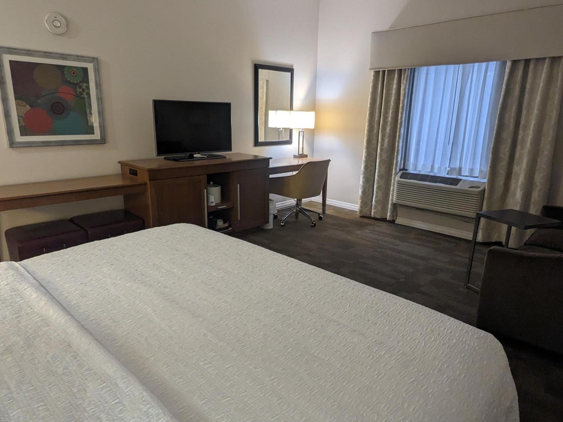 Hampton Inn & Suites - Pittsburgh/Harmarville, PA photo 63