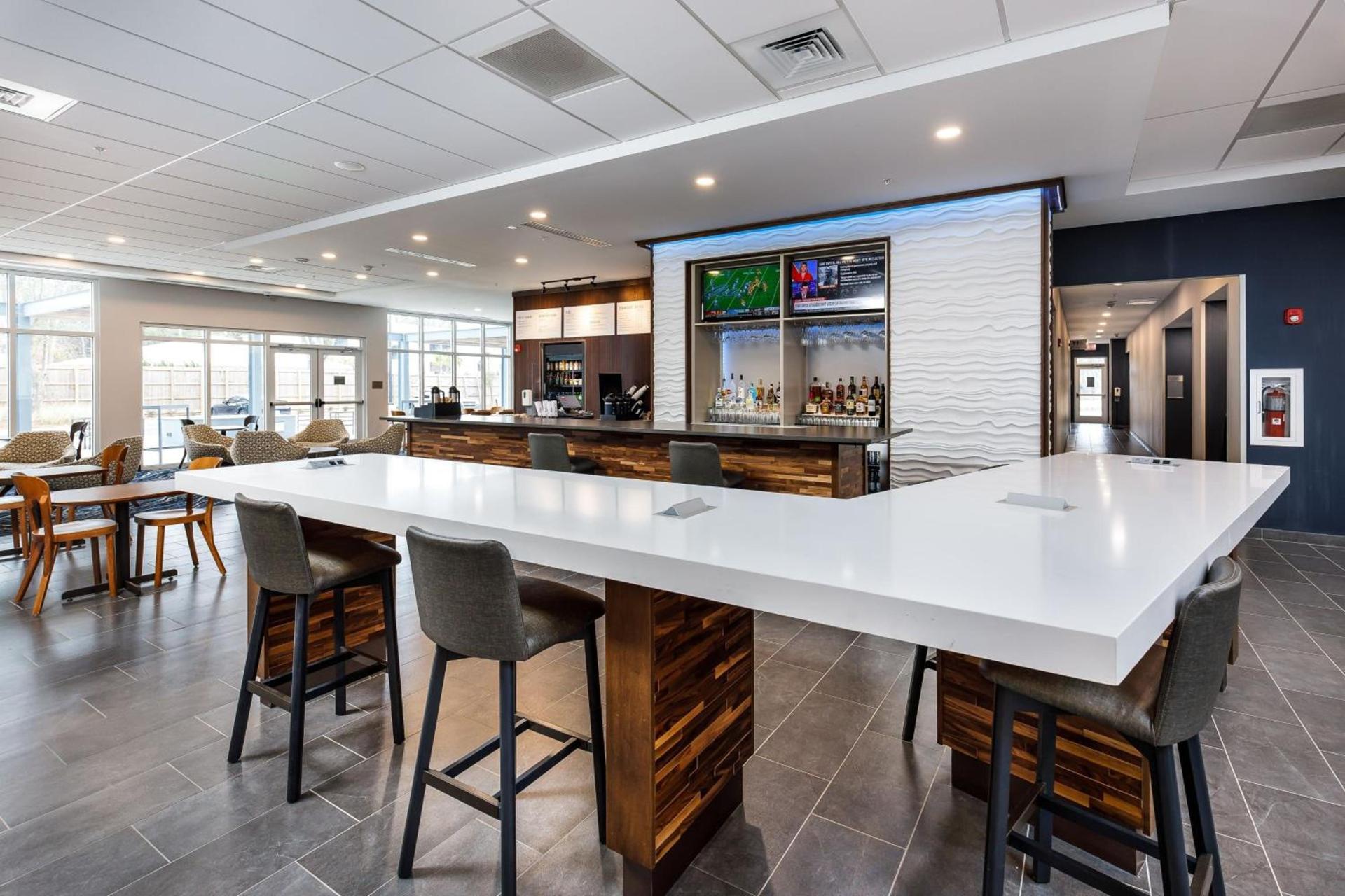 Courtyard by Marriott Pensacola I-10 West photo 34