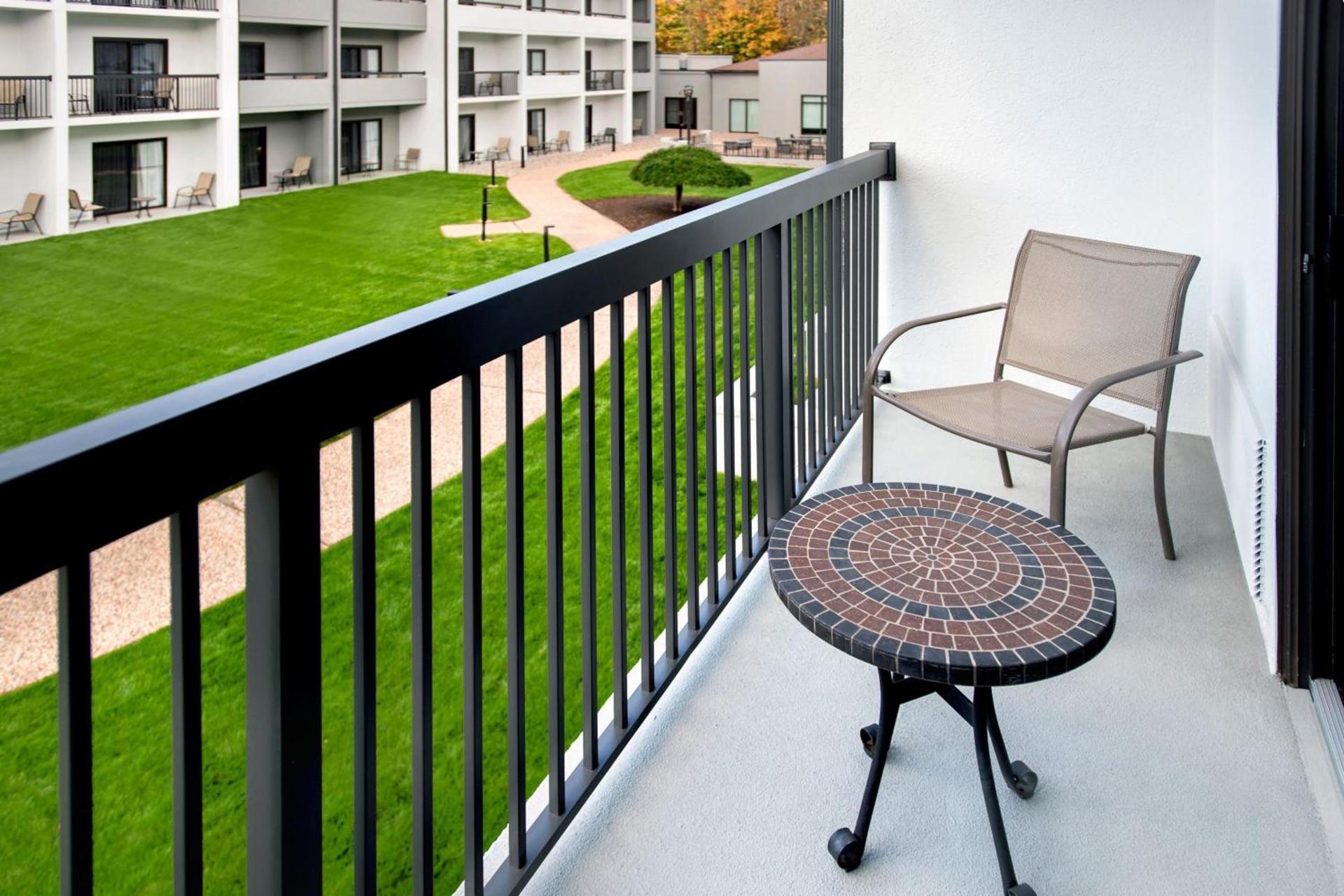 Courtyard by Marriott New Haven Wallingford photo 12