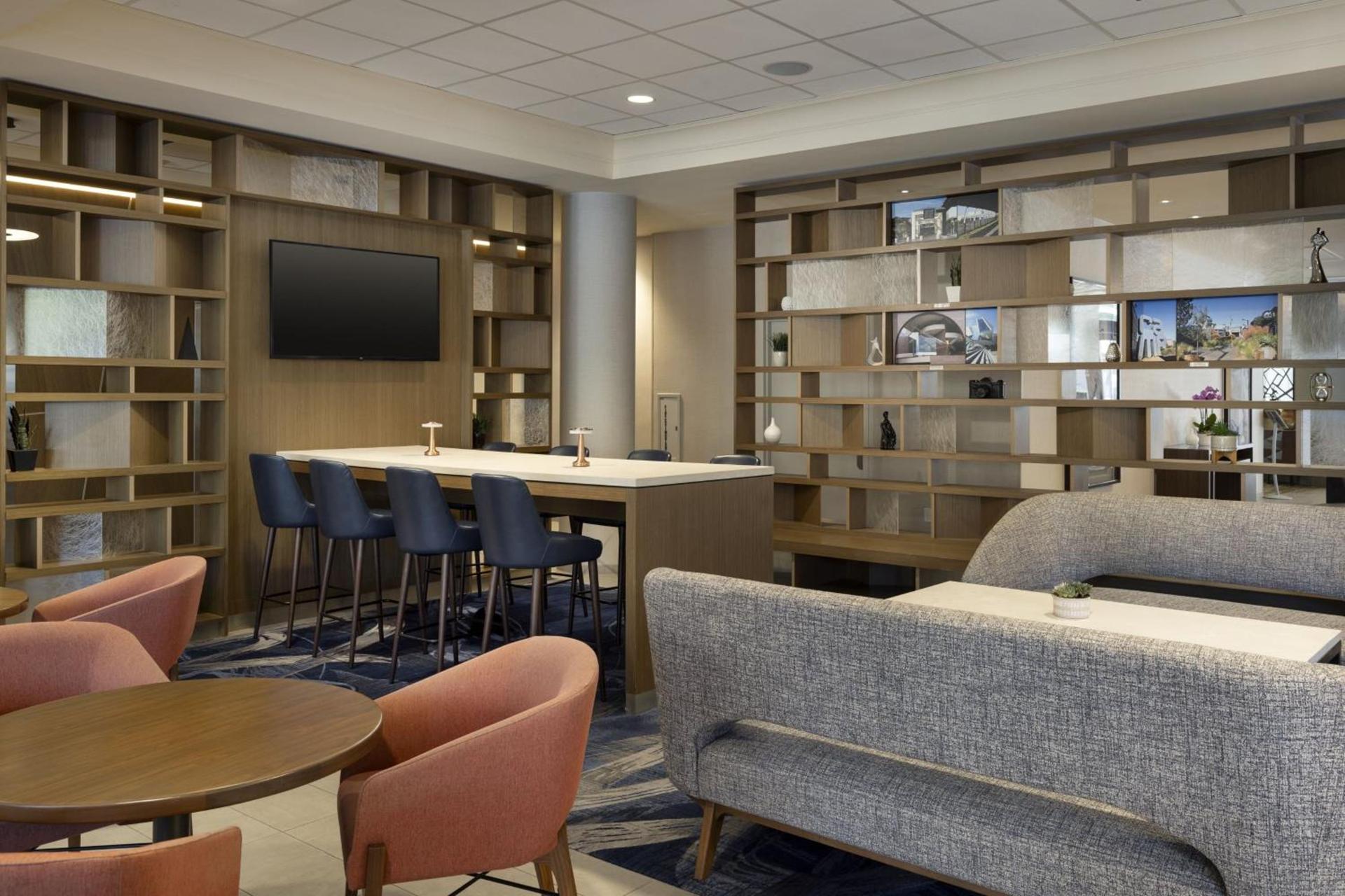 Costa Mesa Marriott photo 36