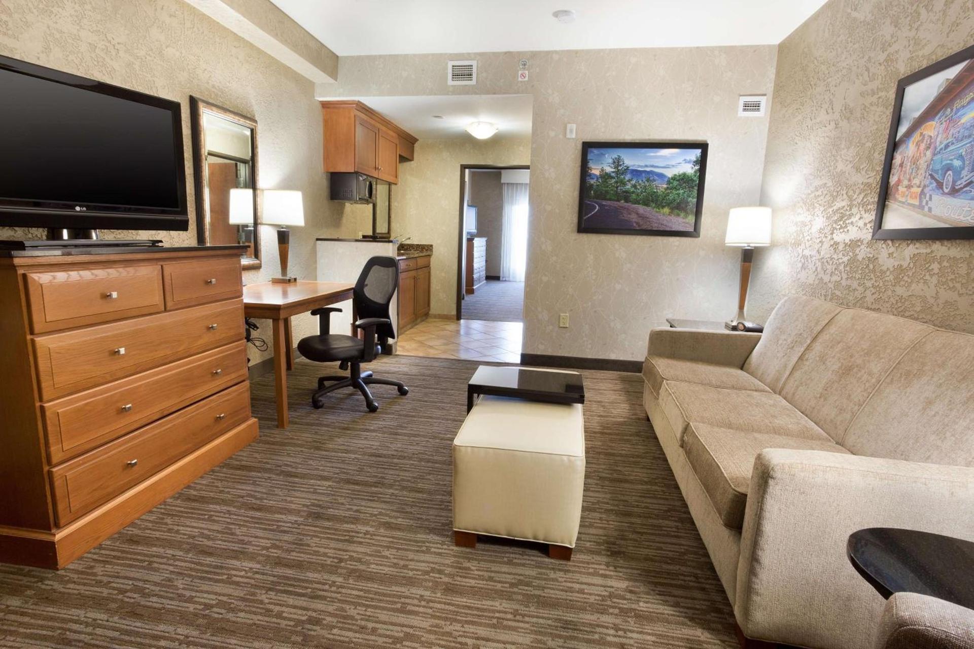 Drury Plaza Hotel Flagstaff photo 9
