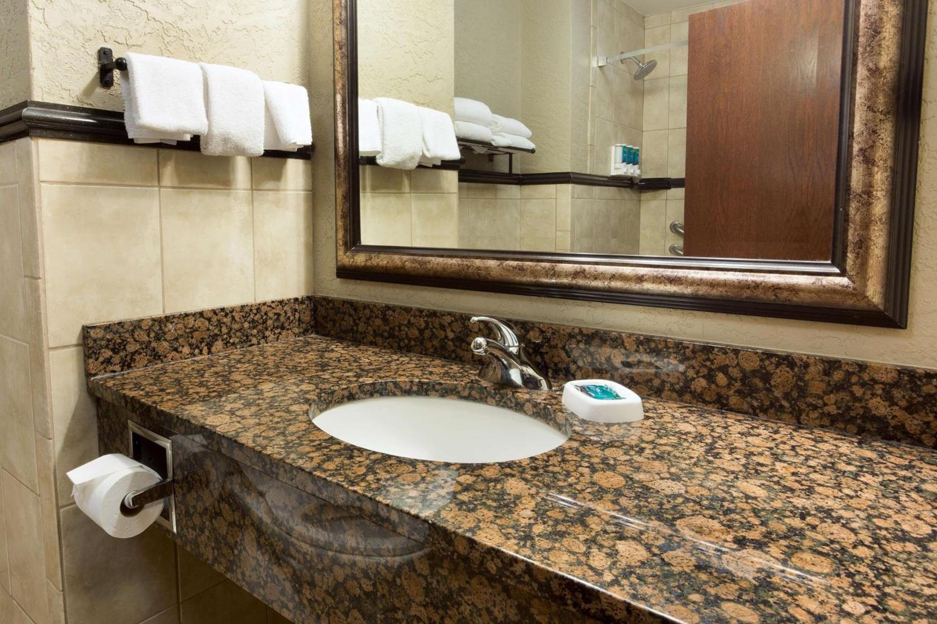 Drury Plaza Hotel Flagstaff photo 16