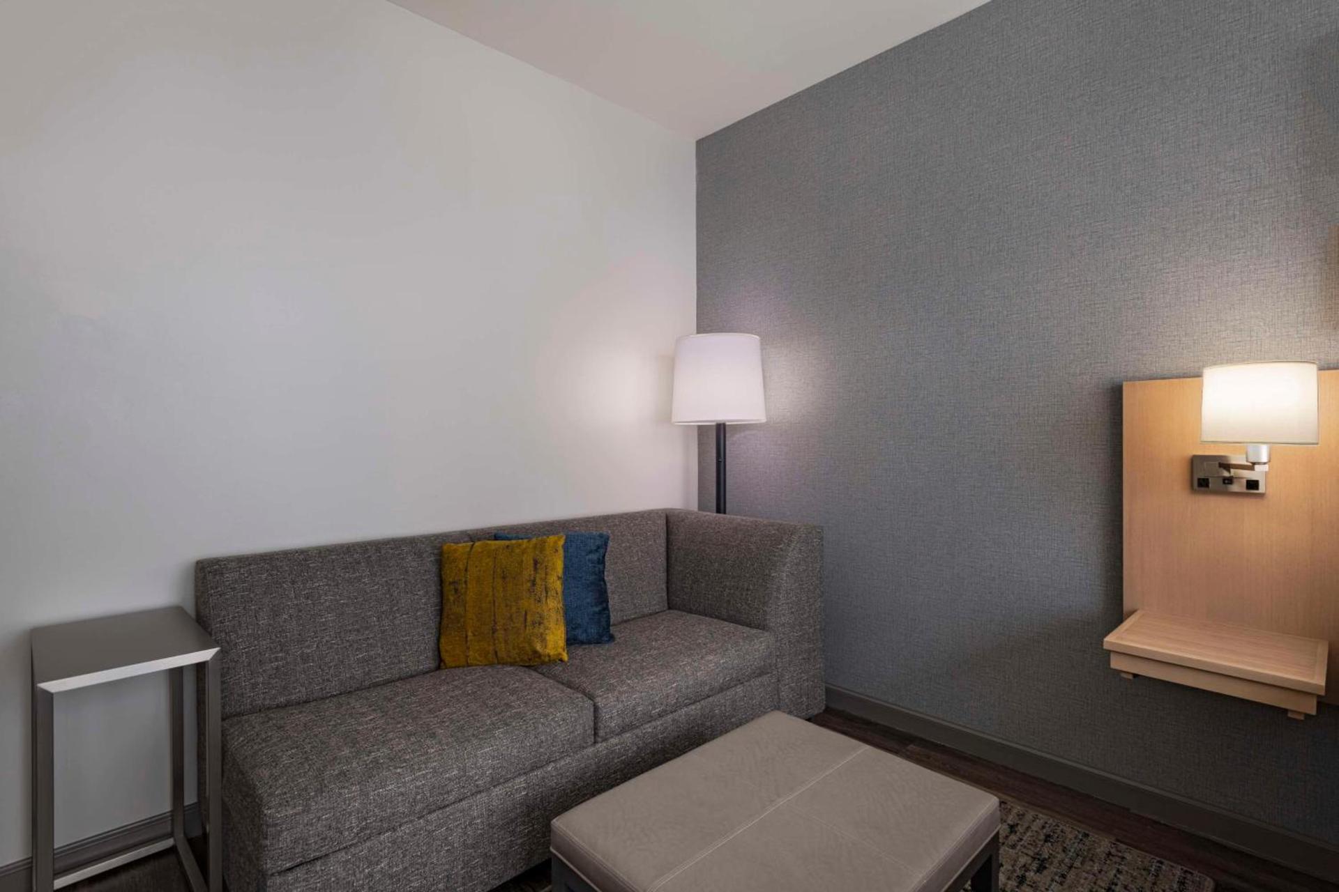 Hyatt Place Tulsa/Downtown photo 14