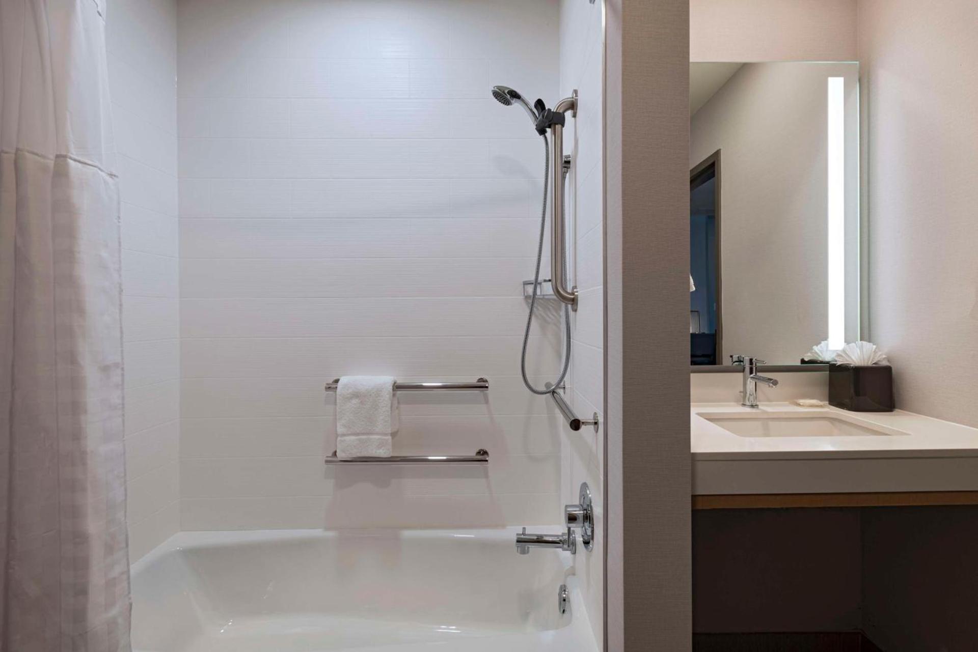 Hyatt Place Tulsa/Downtown photo 25