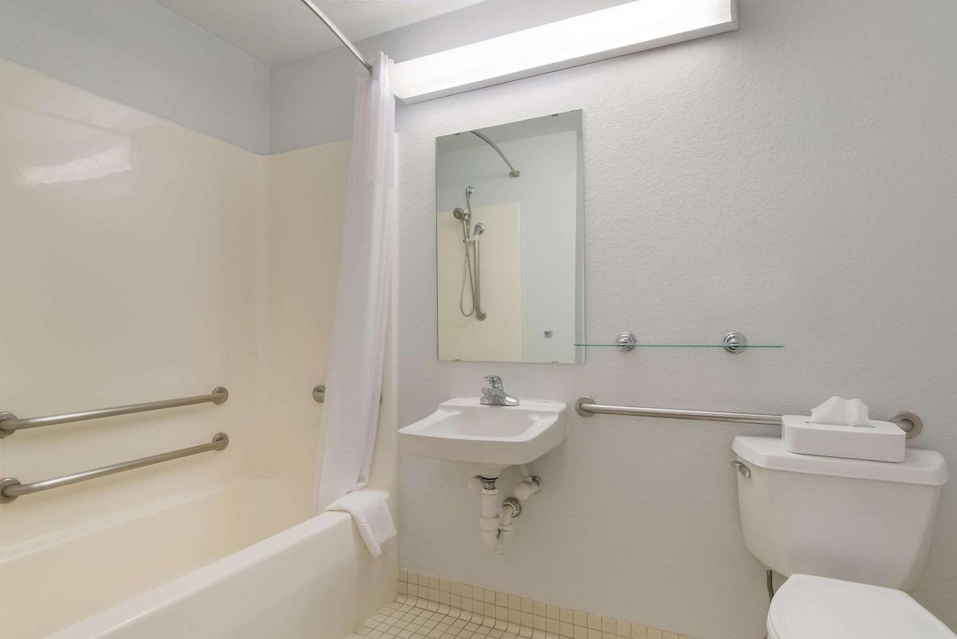 MainStay Suites Denver Tech Center photo 15
