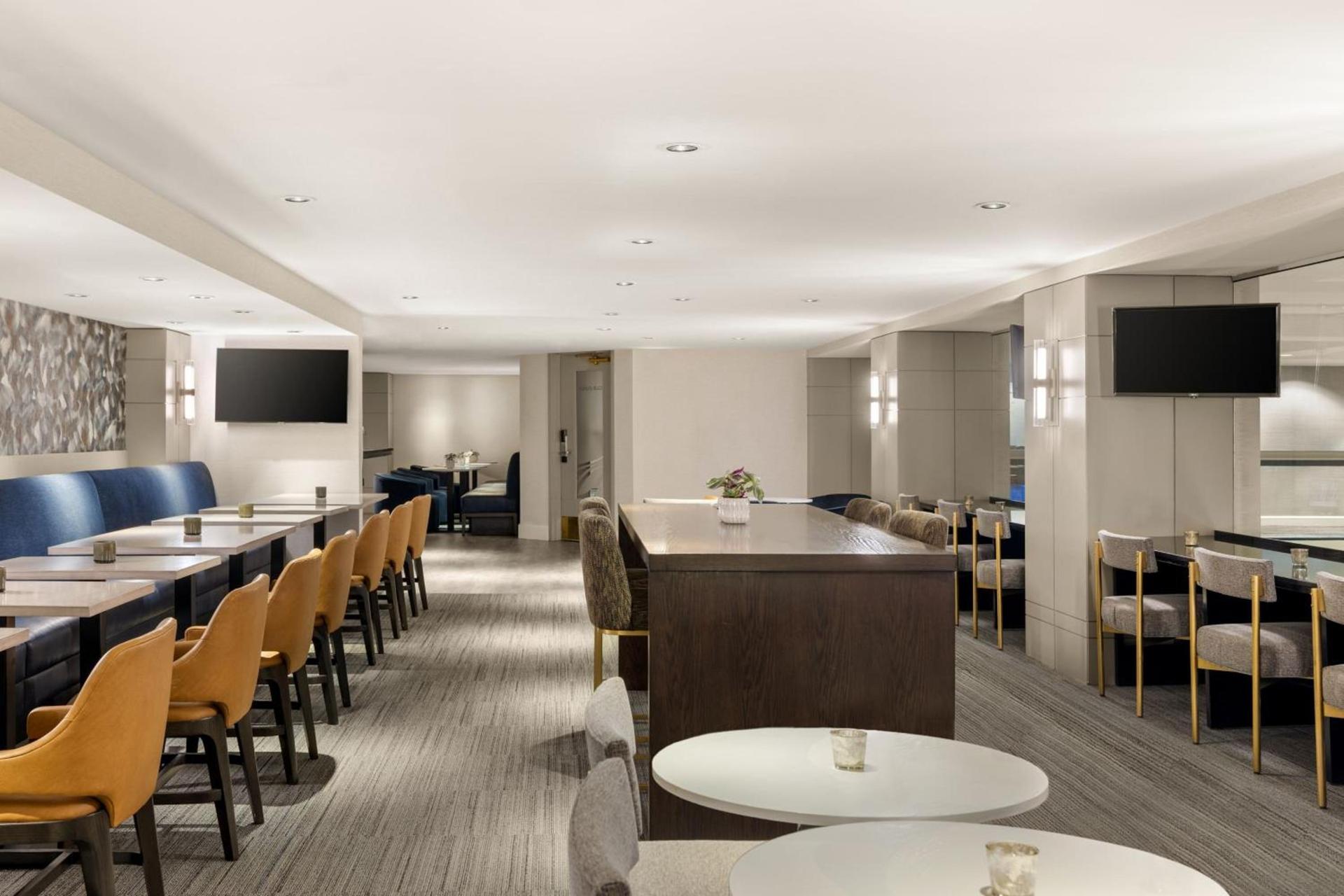 Chicago Marriott Downtown Magnificent Mile photo 54